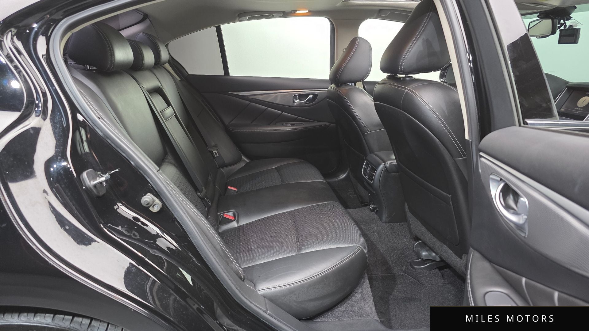 Infiniti Q50 2018 — миниатюра 11