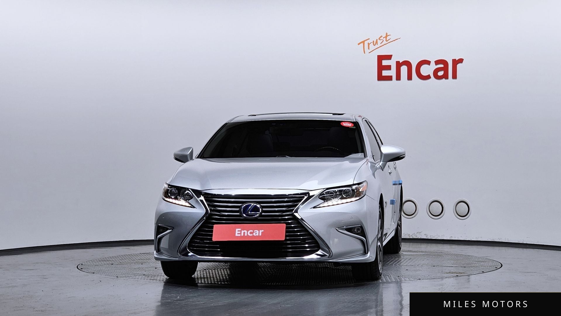 Лексус ES300h 2016 — миниатюра 3