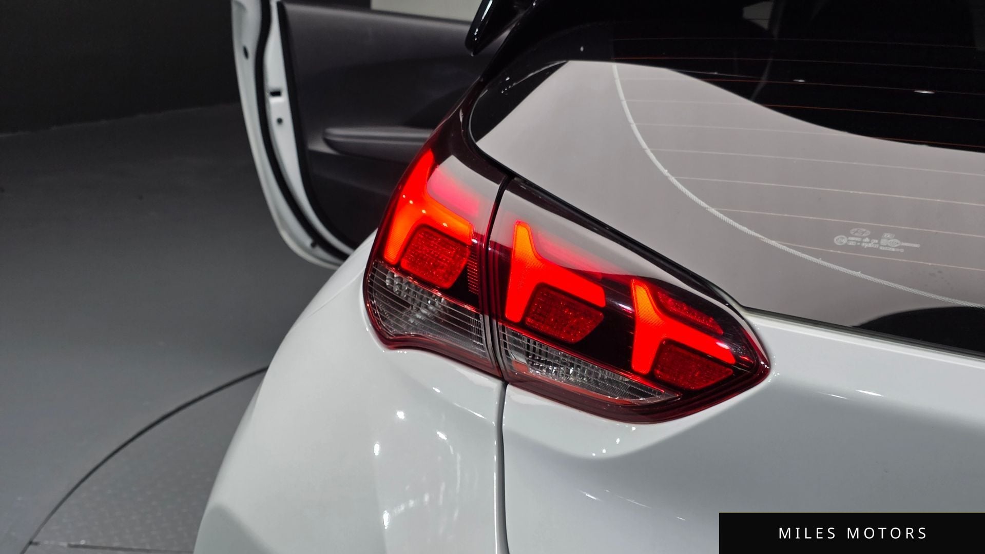 Hyundai Veloster 2018 — миниатюра 9