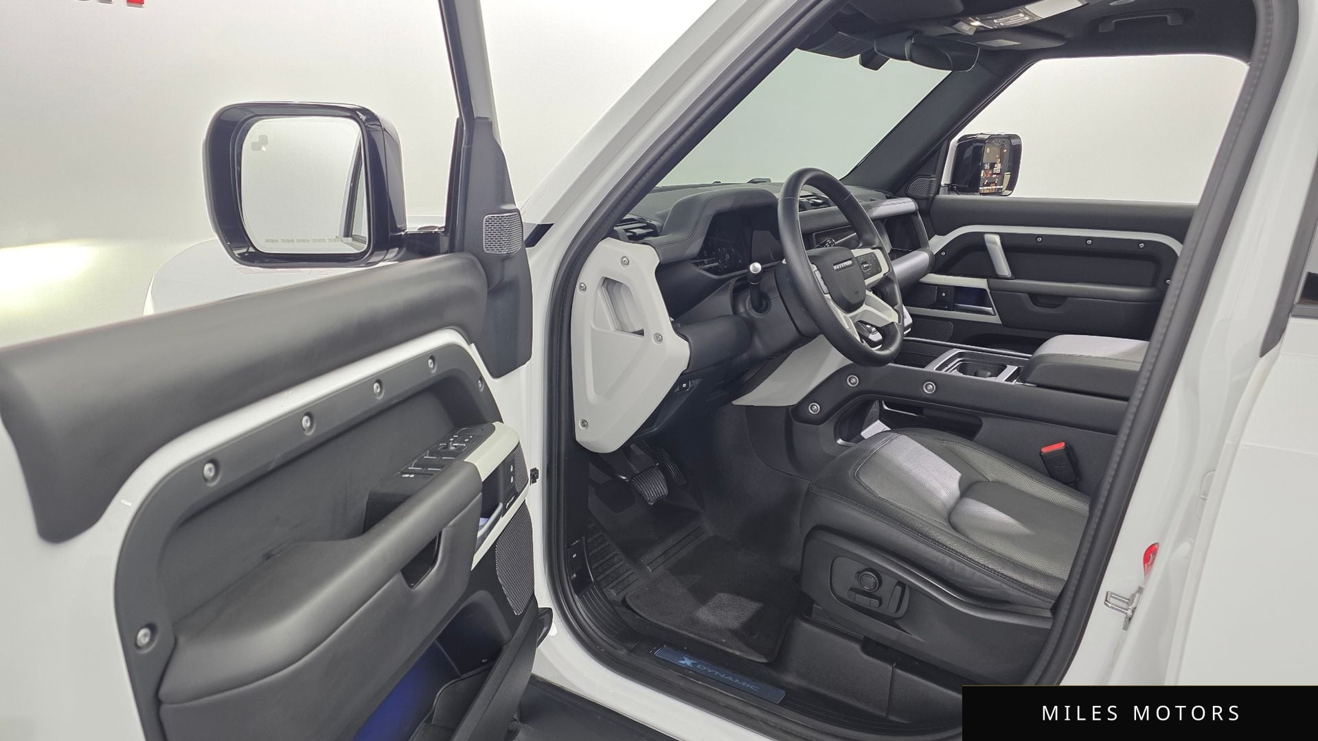 Land Rover Defender 2024 — миниатюра 10