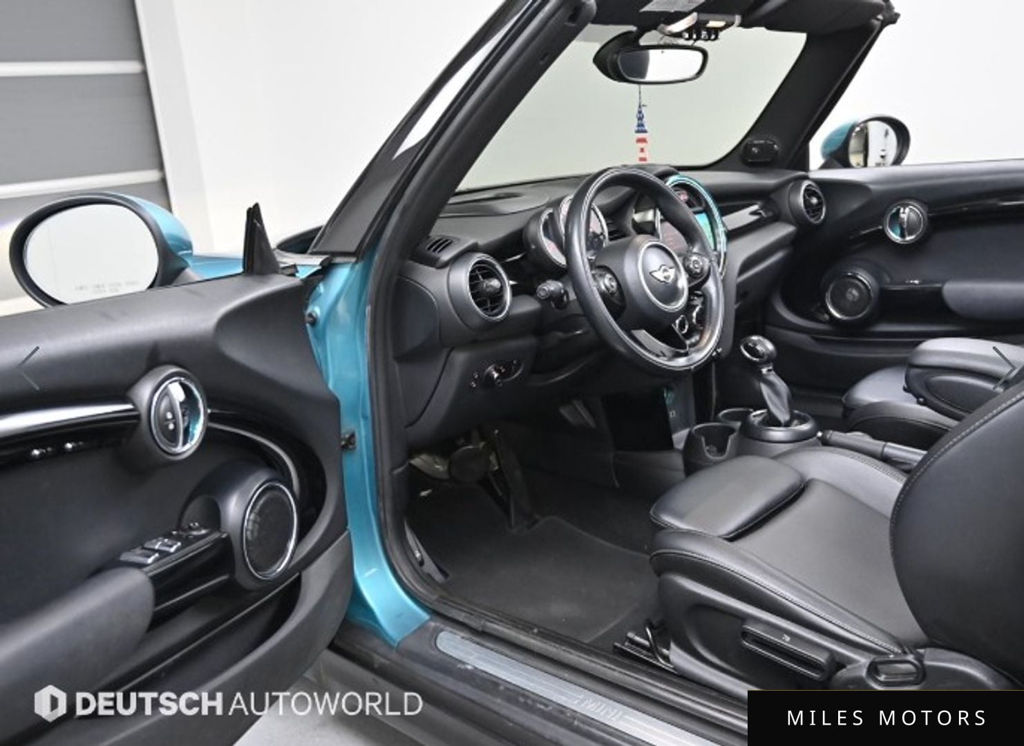 MINI Cooper Convertible 2018 — миниатюра 11