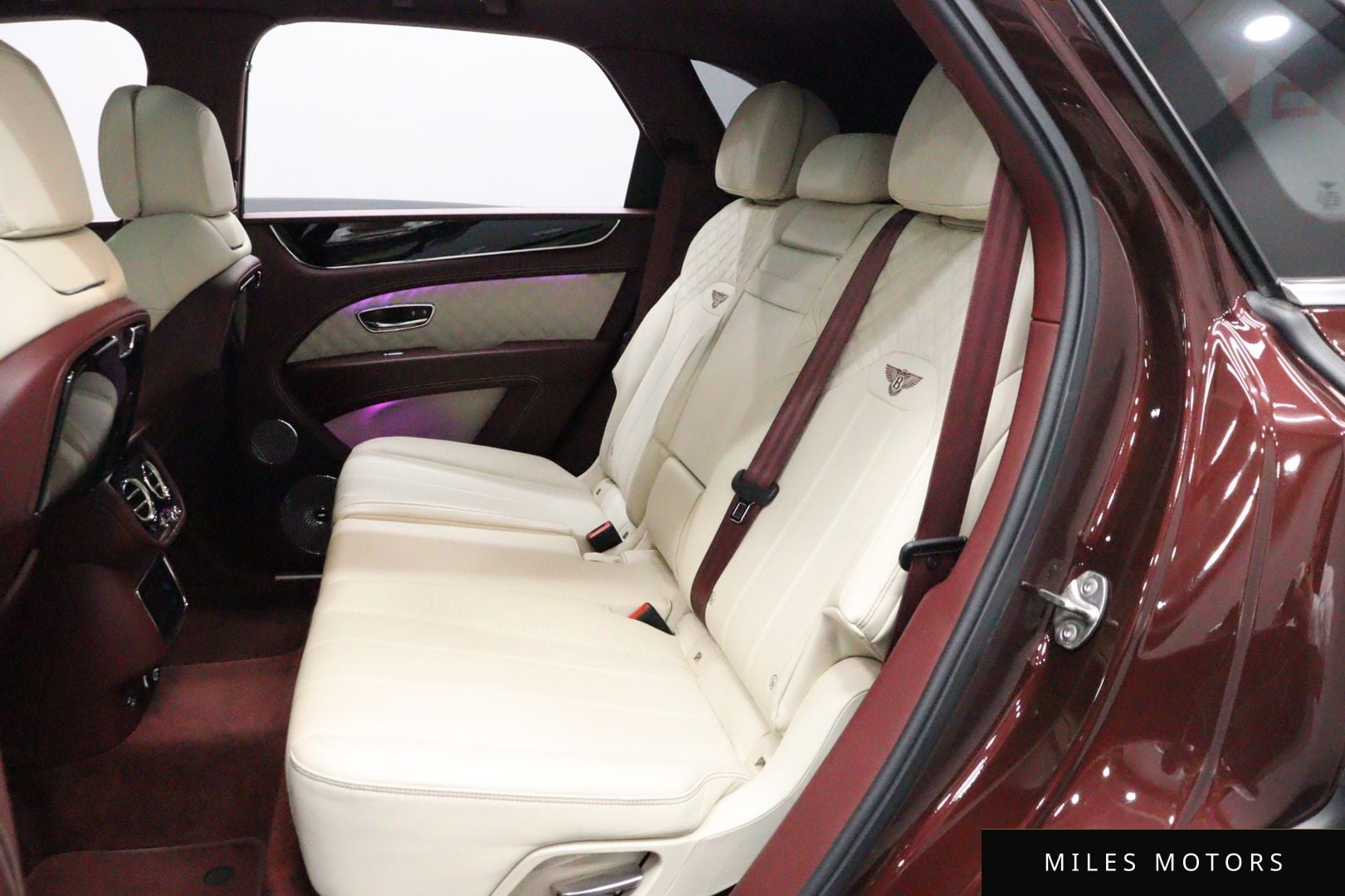 Bentley Bentayga 2021 — миниатюра 8