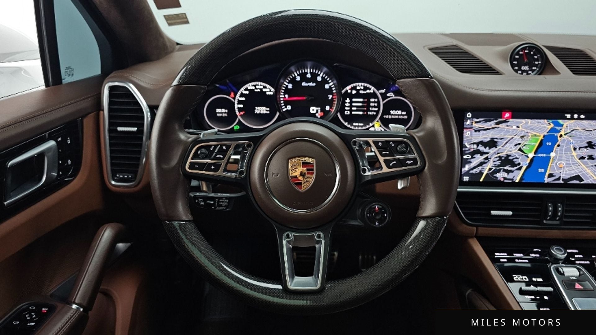 Porsche Cayenne 2020 — миниатюра 11