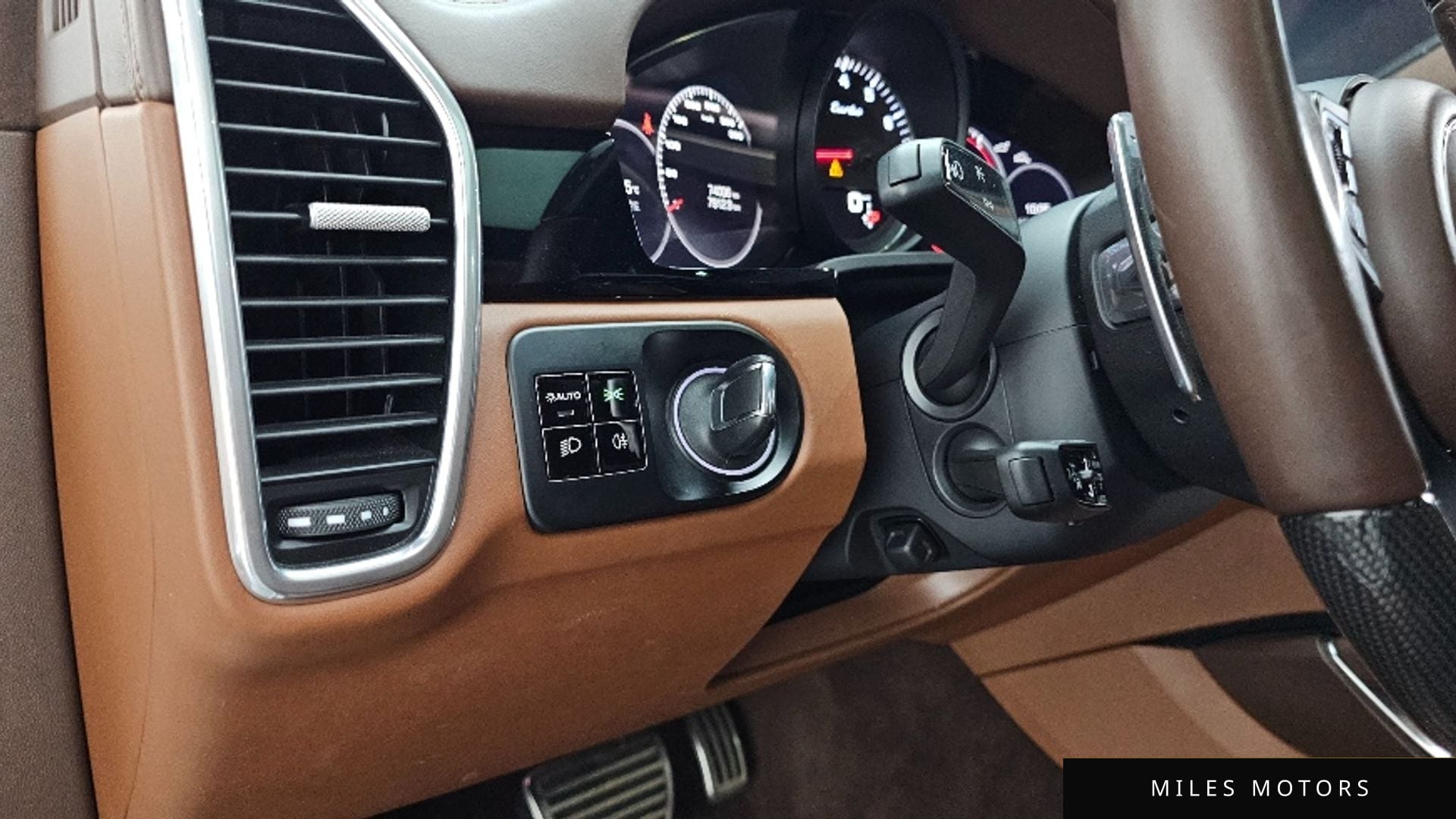 Porsche Cayenne 2020 — миниатюра 12