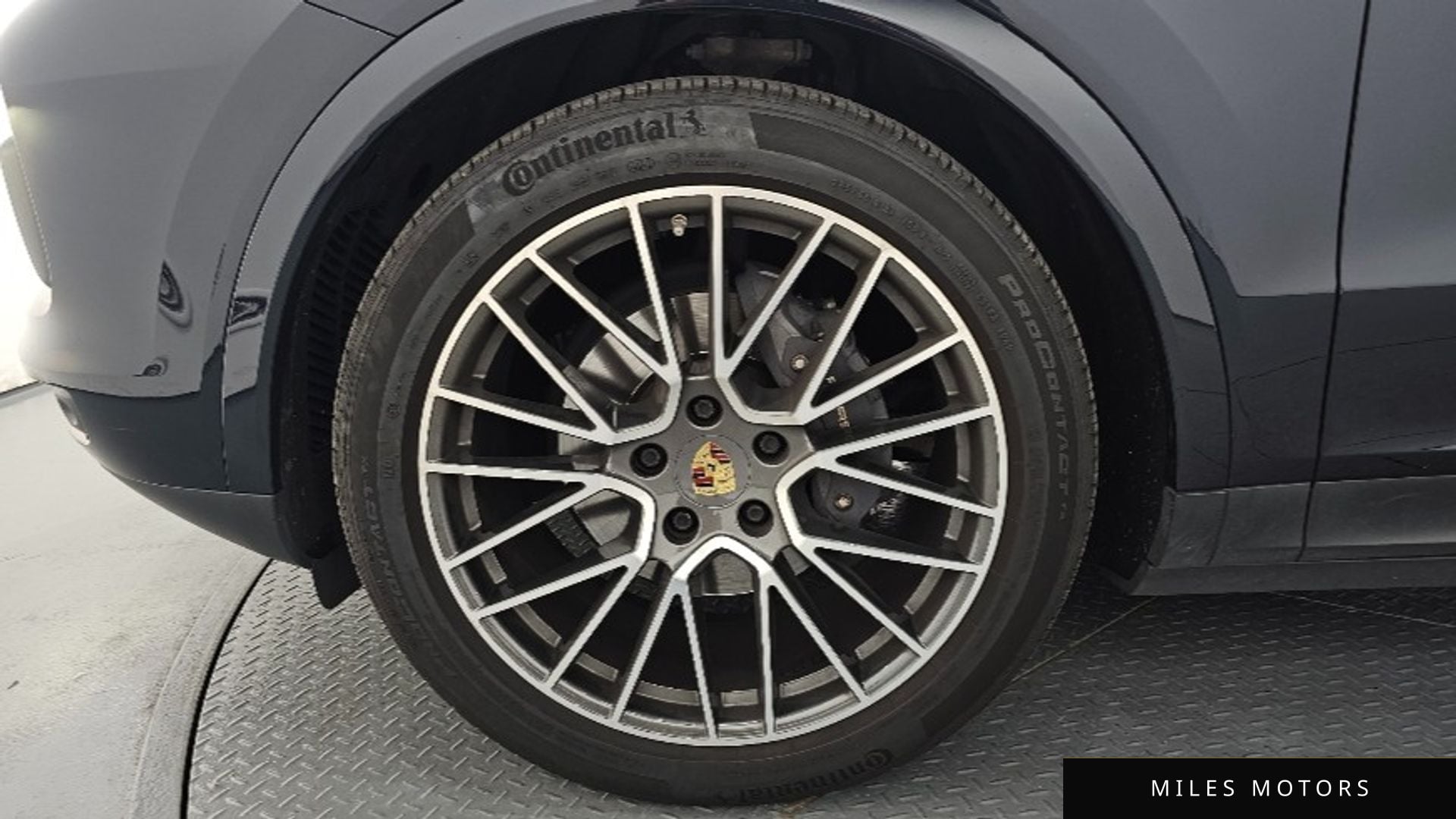 Porsche Cayenne 2021 — миниатюра 5