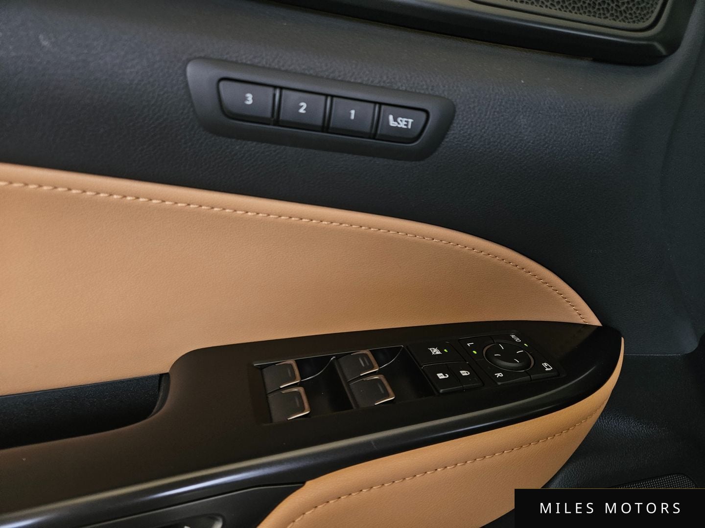 Лексус NX350h 2024 — миниатюра 11