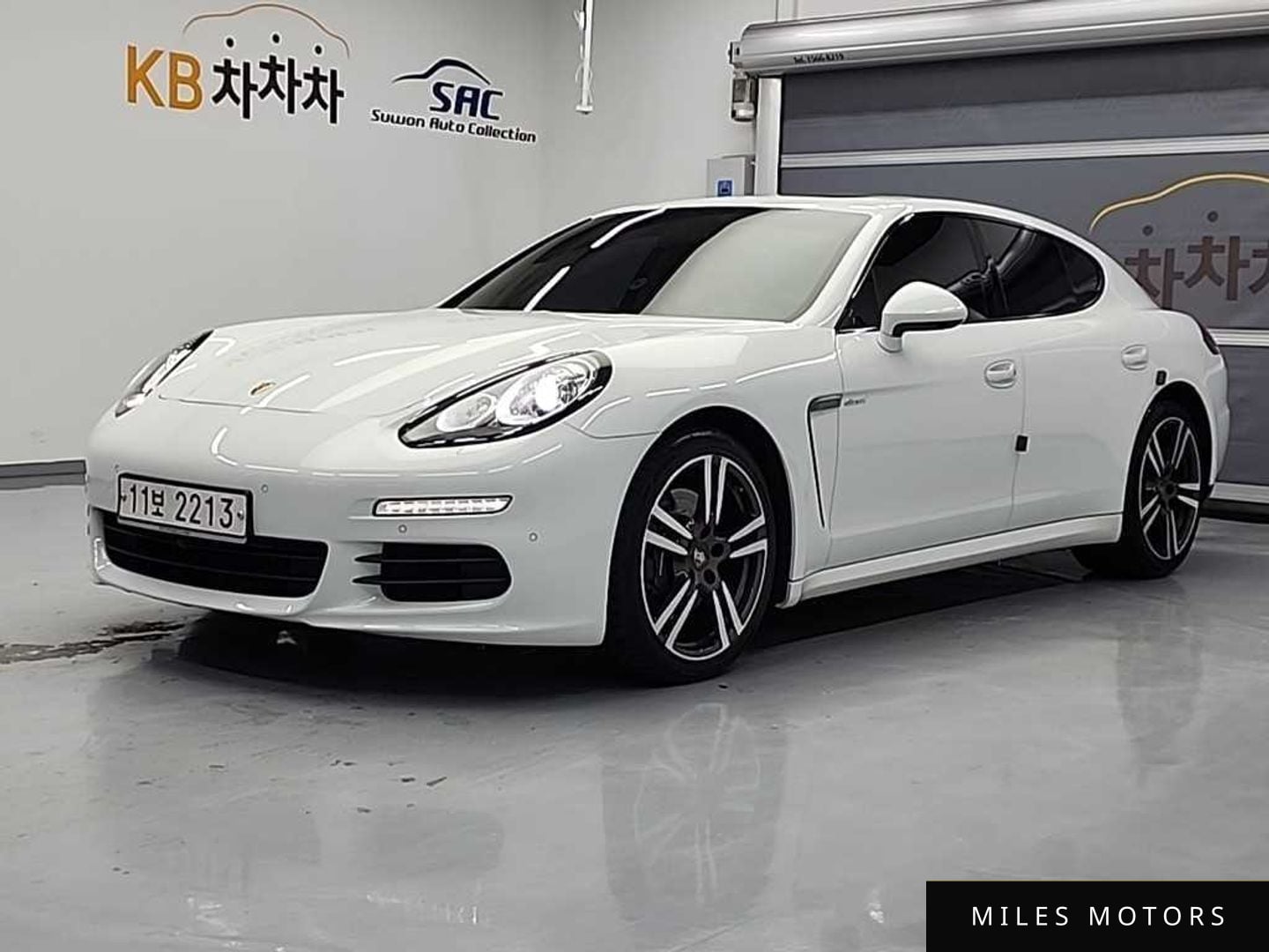 Porsche Panamera 2016 — фото 1 из 12