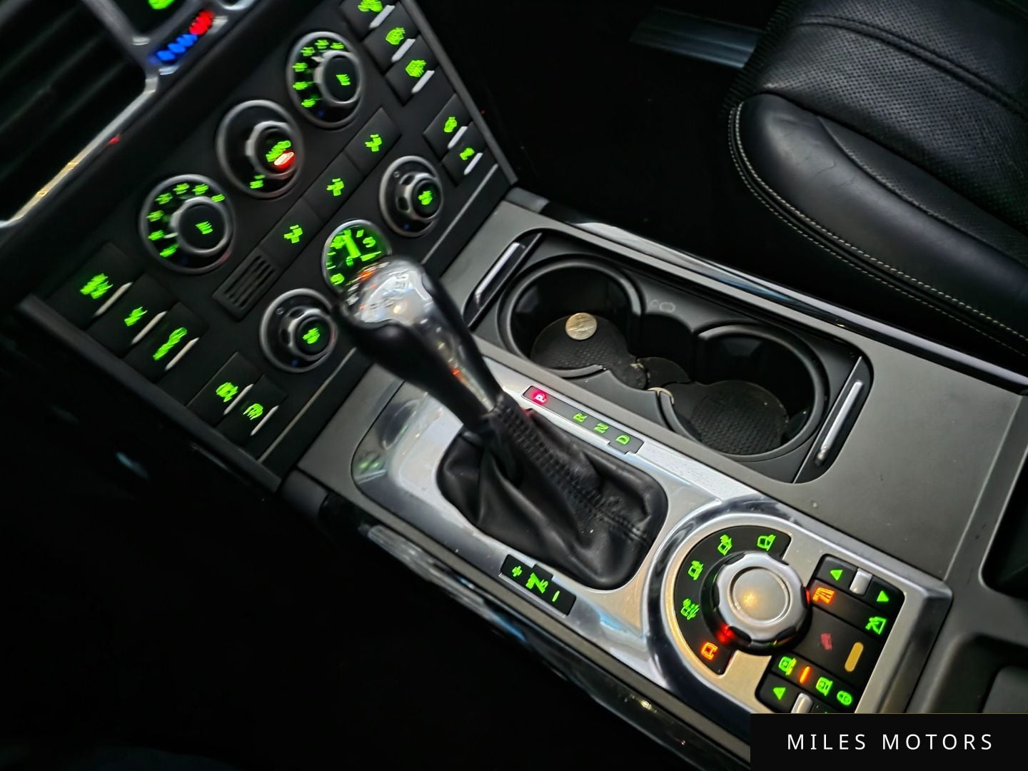 Land Rover Range Rover 2010 — миниатюра 9
