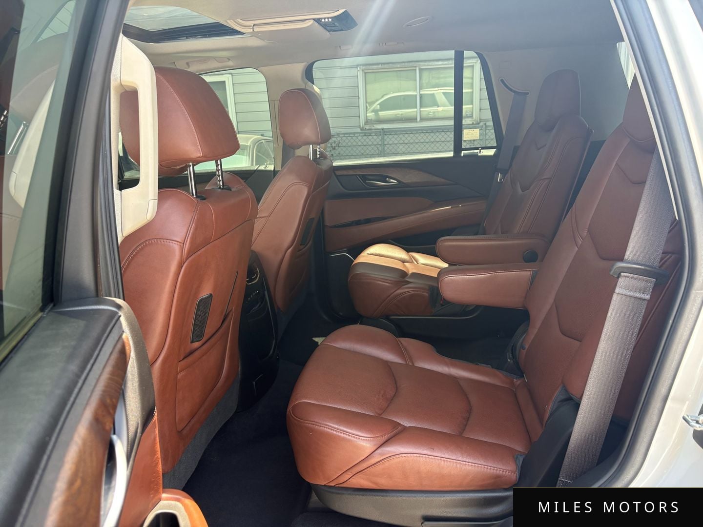 Cadillac Escalade 2017 — миниатюра 8