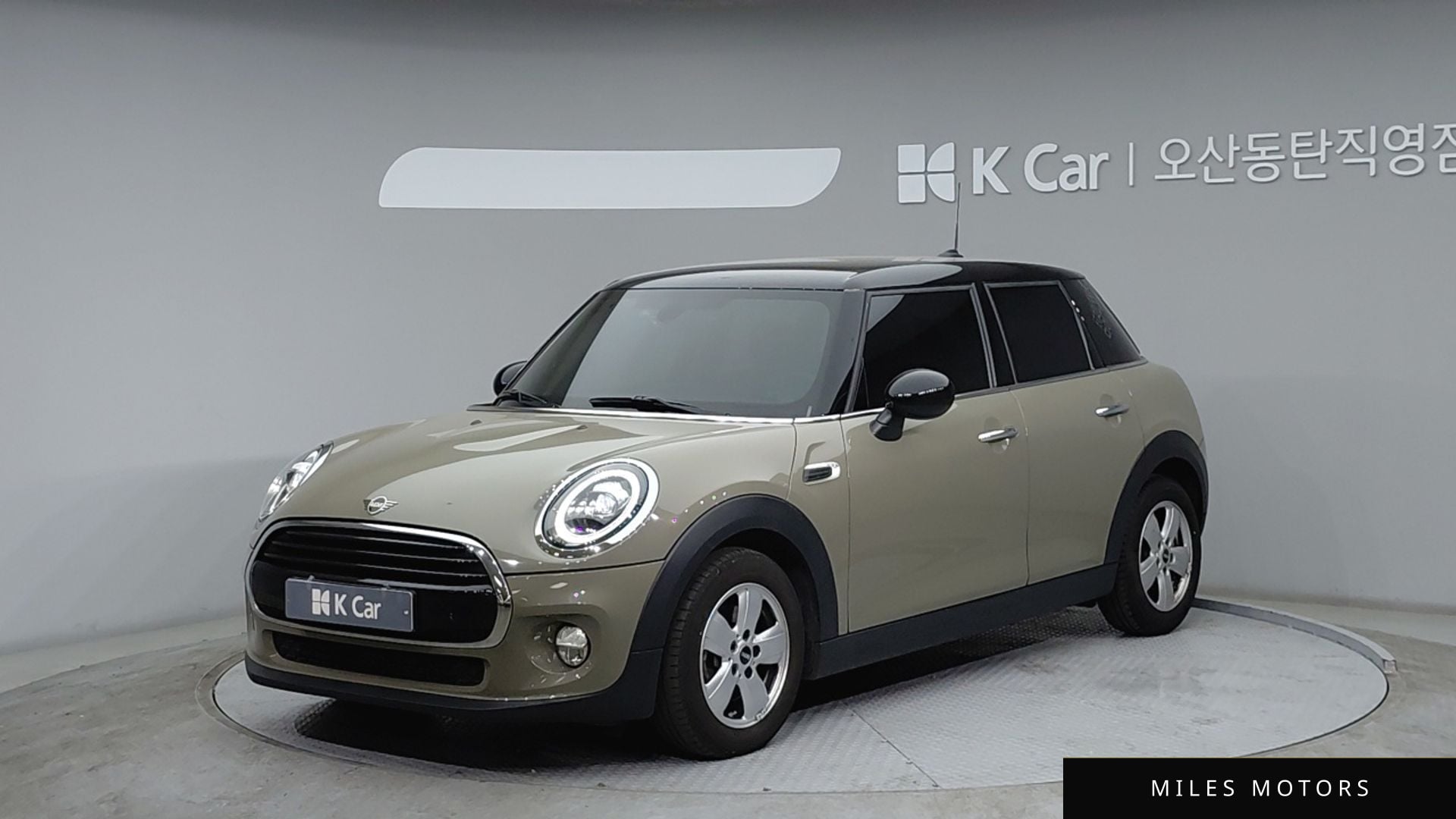 MINI Cooper 2019 — фото 1 из 12
