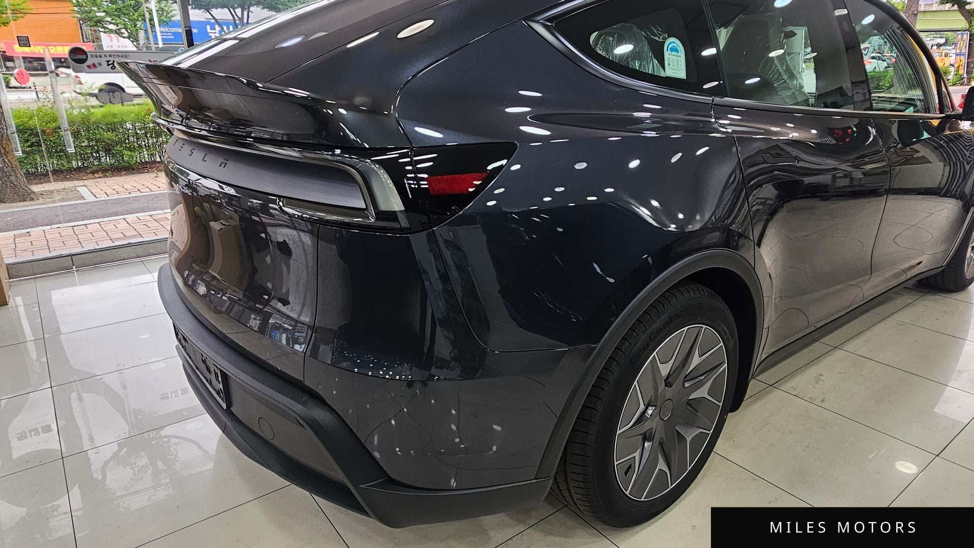 Tesla Model Y 2026 — миниатюра 2