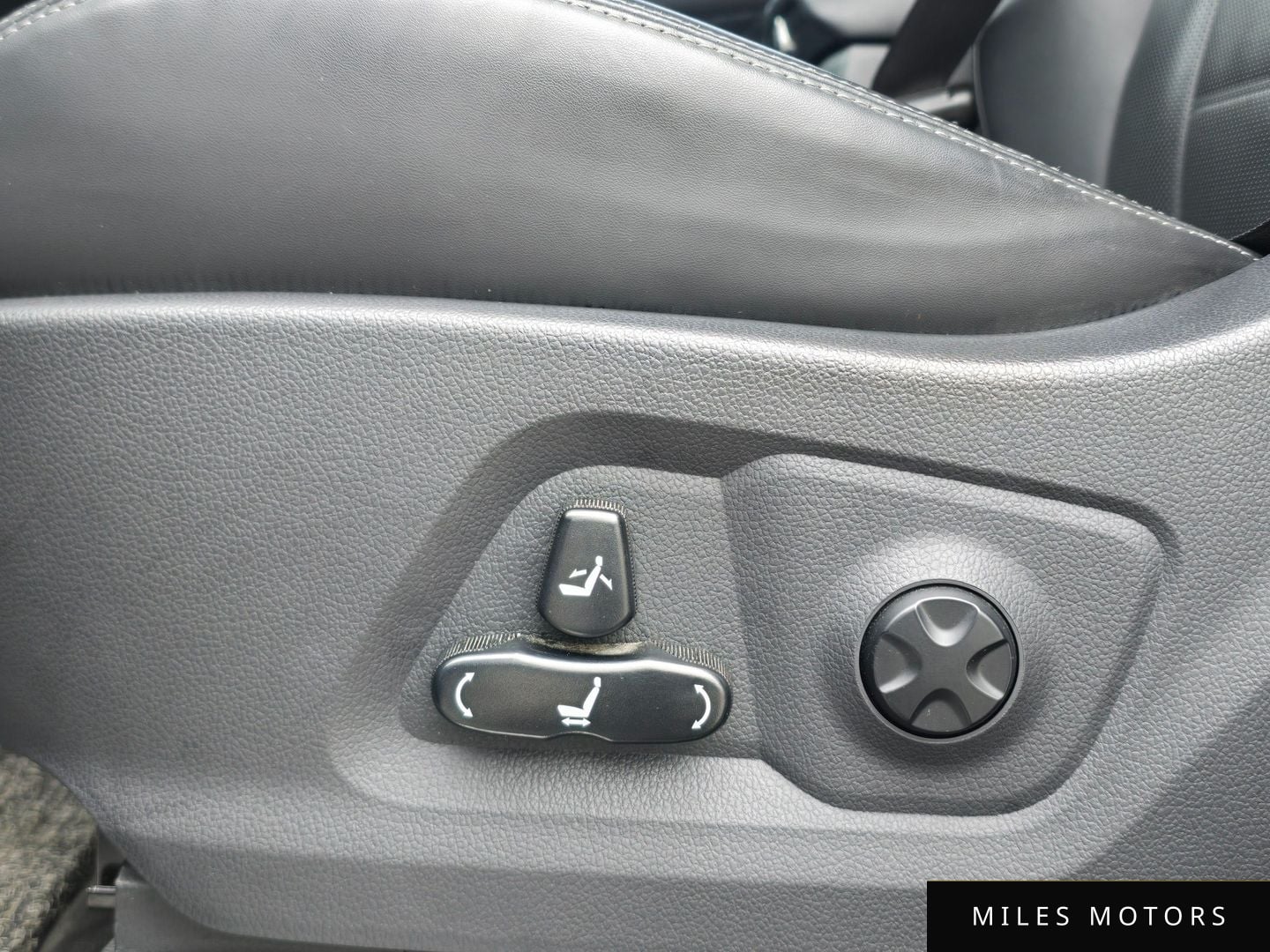 KG Mobility Rexton 2019 — миниатюра 10