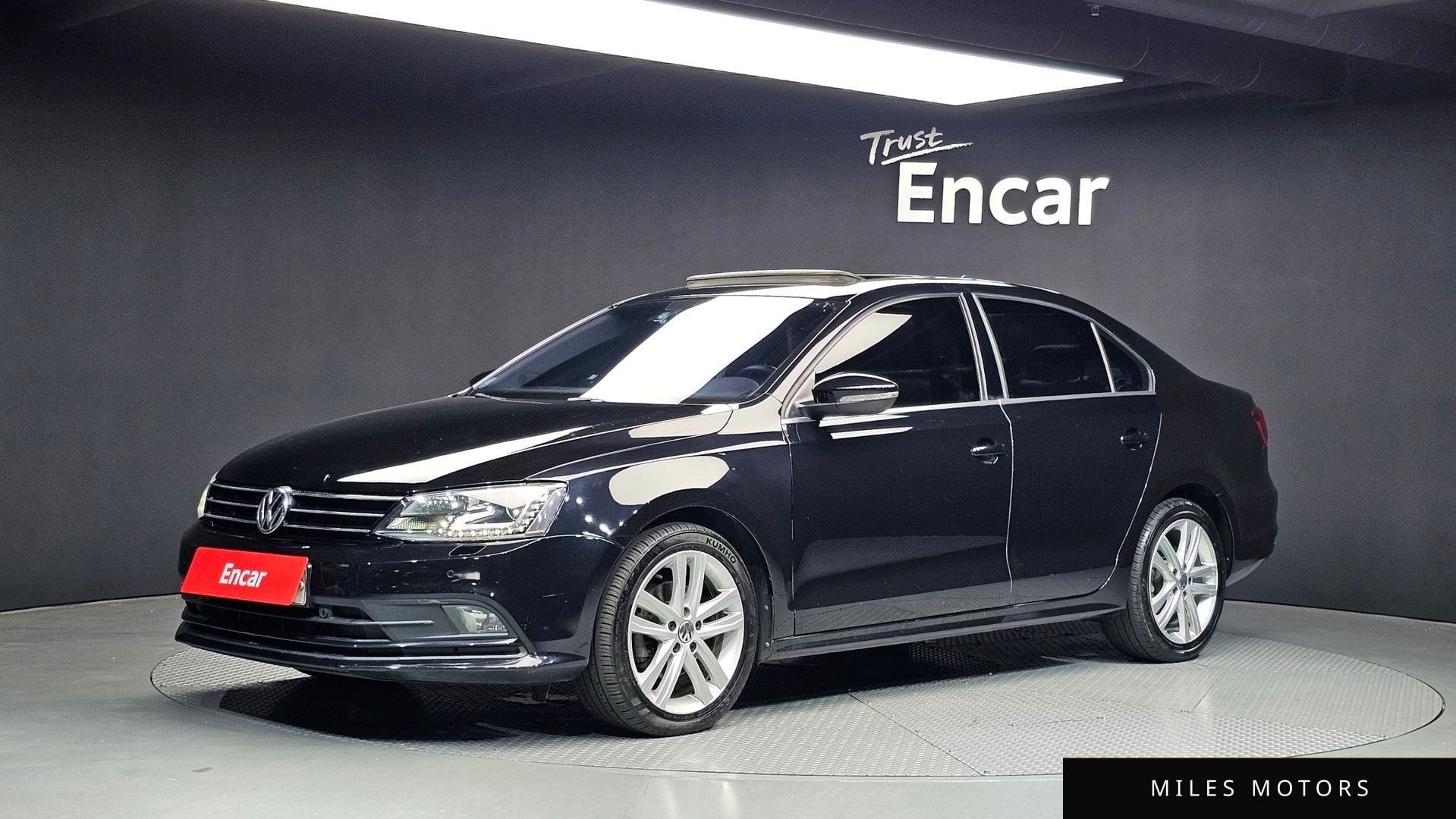 Volkswagen Jetta 2016 — фото 1 из 12