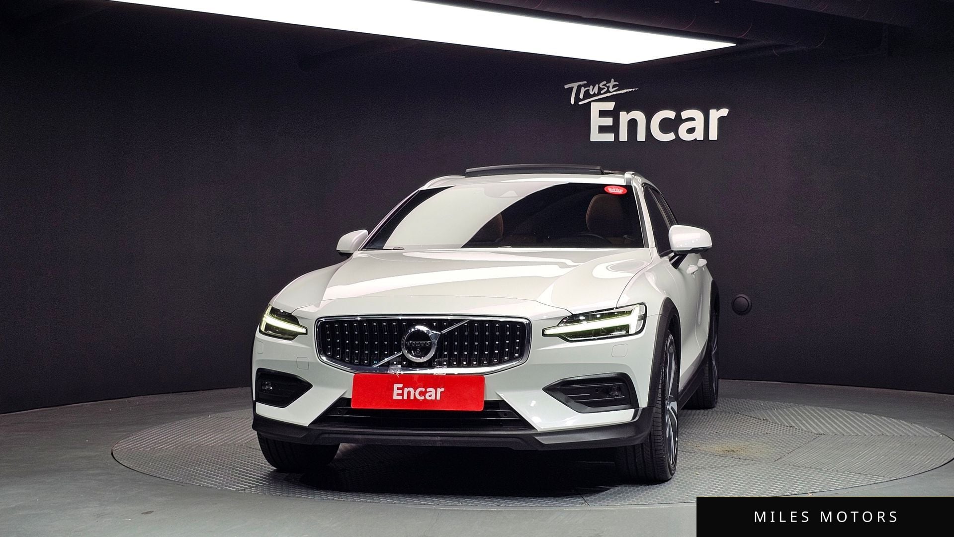 Volvo V60 2020 — миниатюра 3