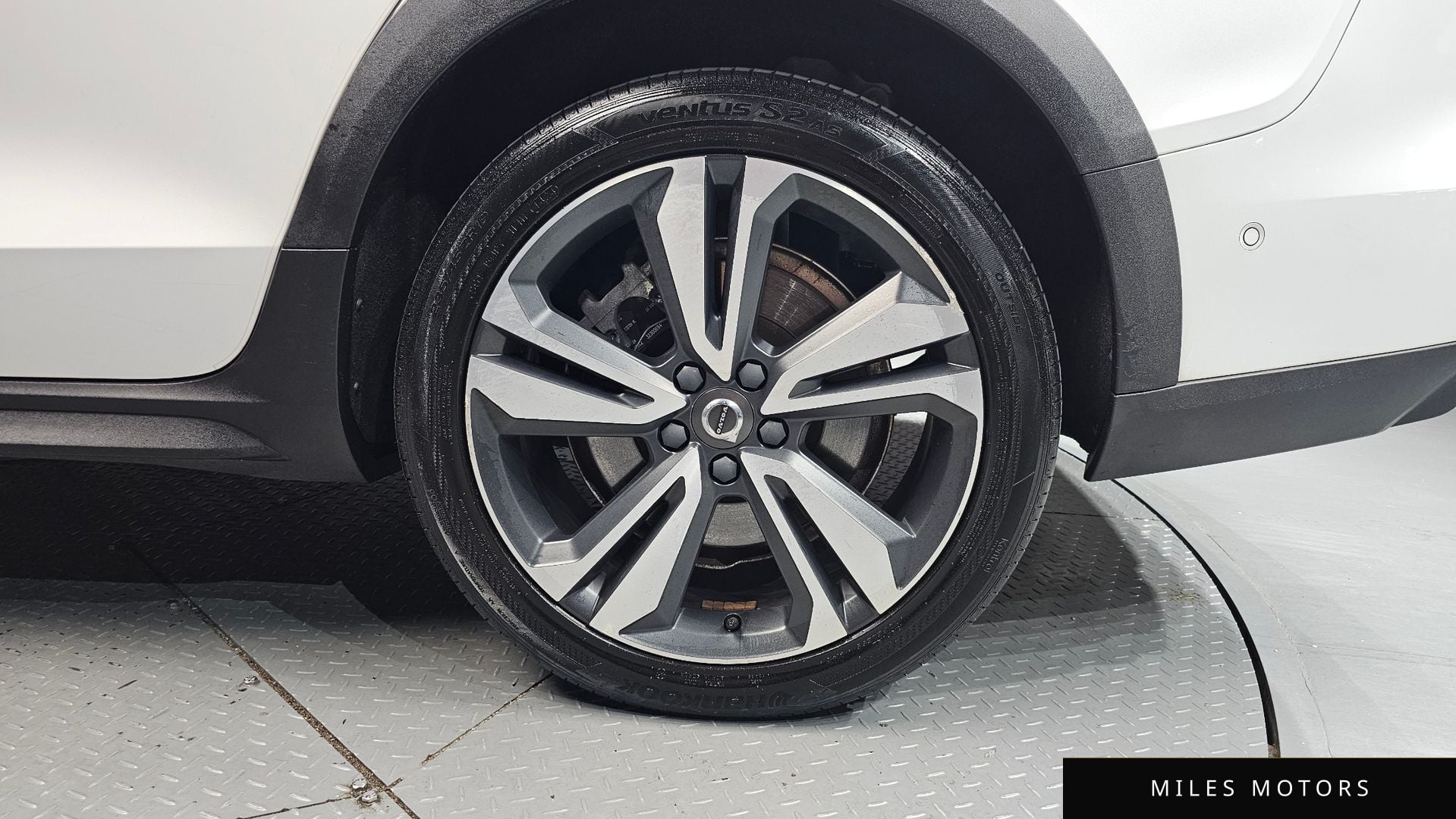 Volvo V60 2020 — миниатюра 7