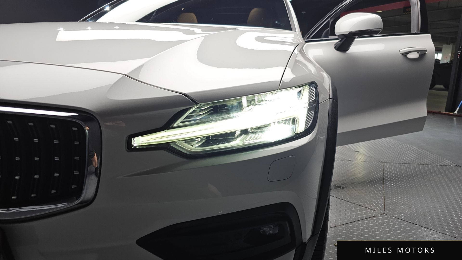 Volvo V60 2020 — миниатюра 8