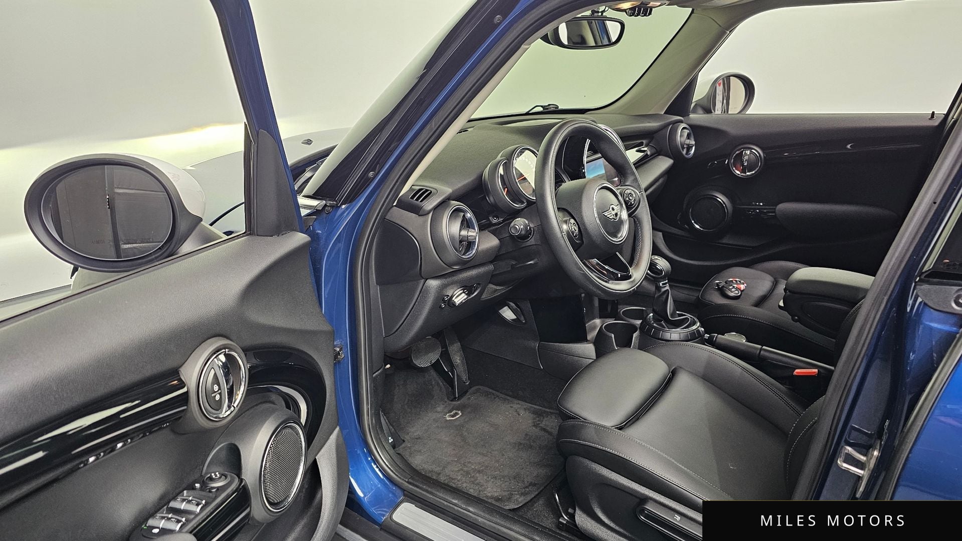 MINI Cooper 2016 — миниатюра 10