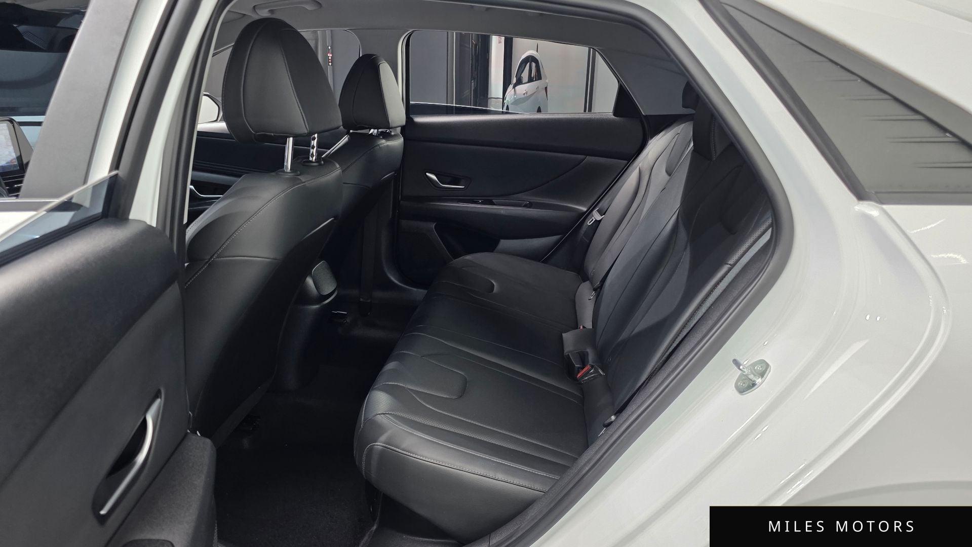 Hyundai AVANTE 2023 — миниатюра 12