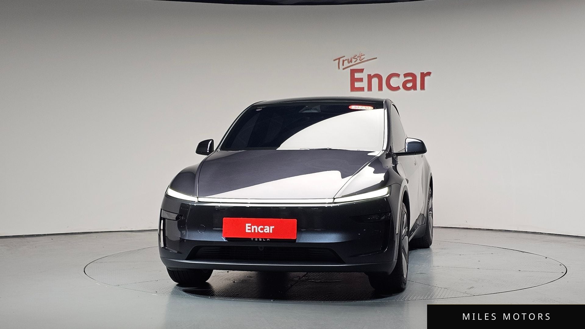 Tesla Model Y 2026 — миниатюра 2