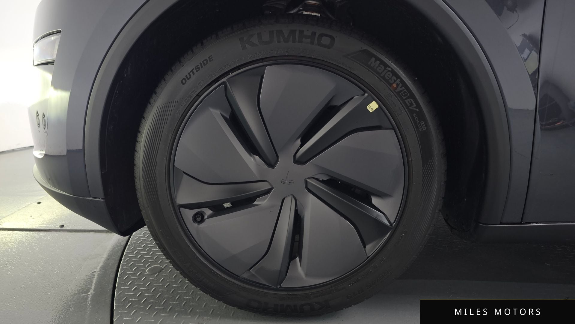 Tesla Model Y 2026 — миниатюра 4