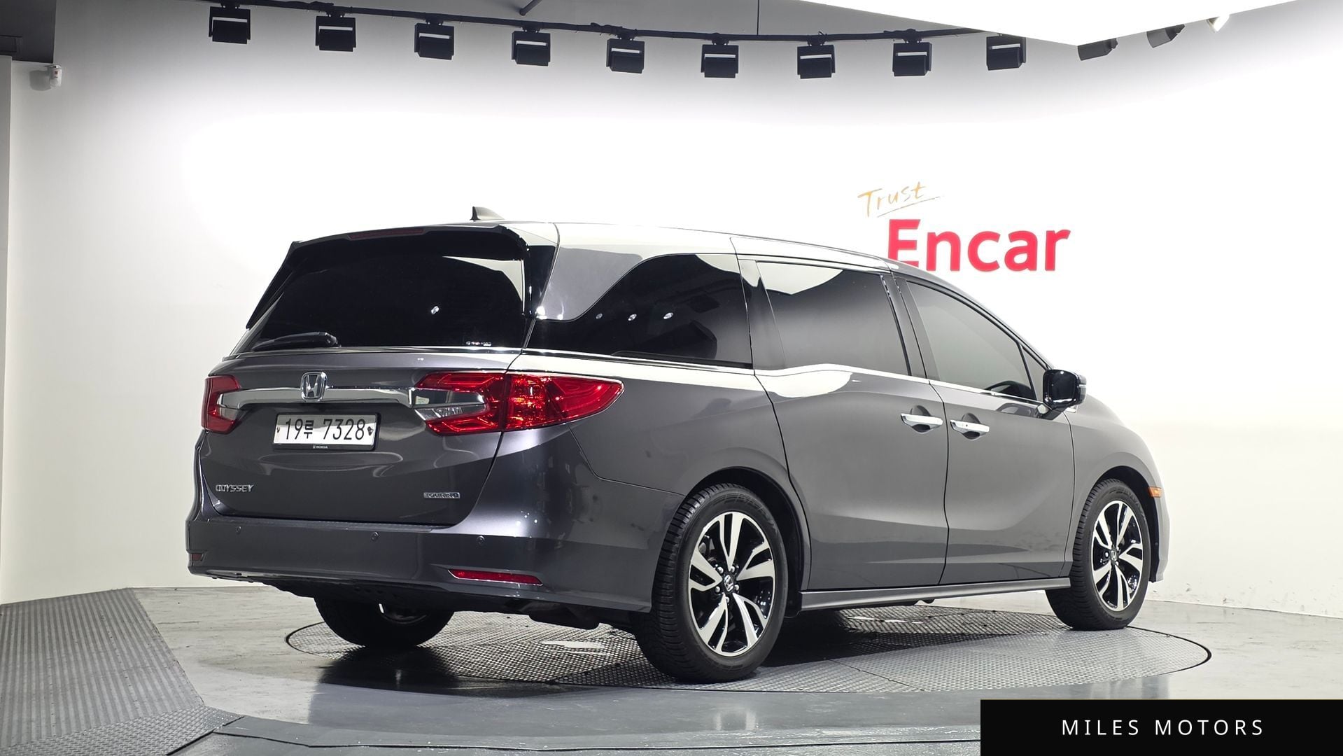 Honda Odyssey 2019 — миниатюра 2