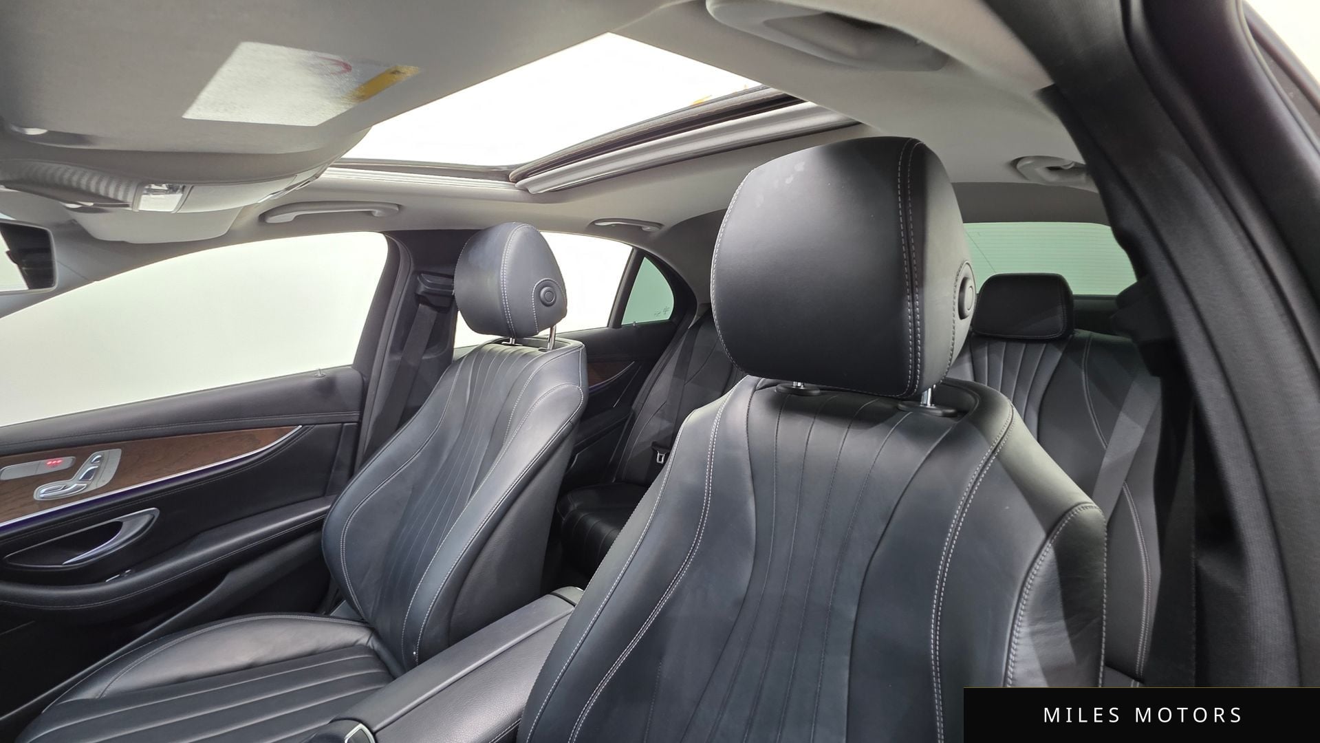 Mercedes-Benz E-Class W213 2017 — миниатюра 11