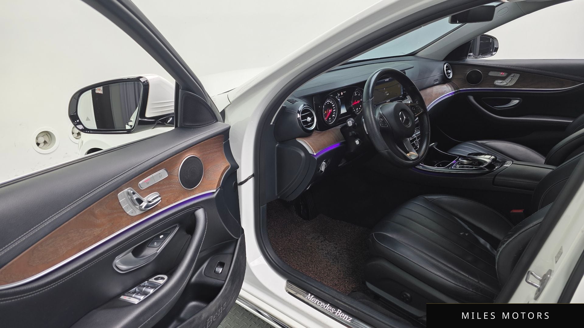 Mercedes-Benz E-Class W213 2017 — миниатюра 12