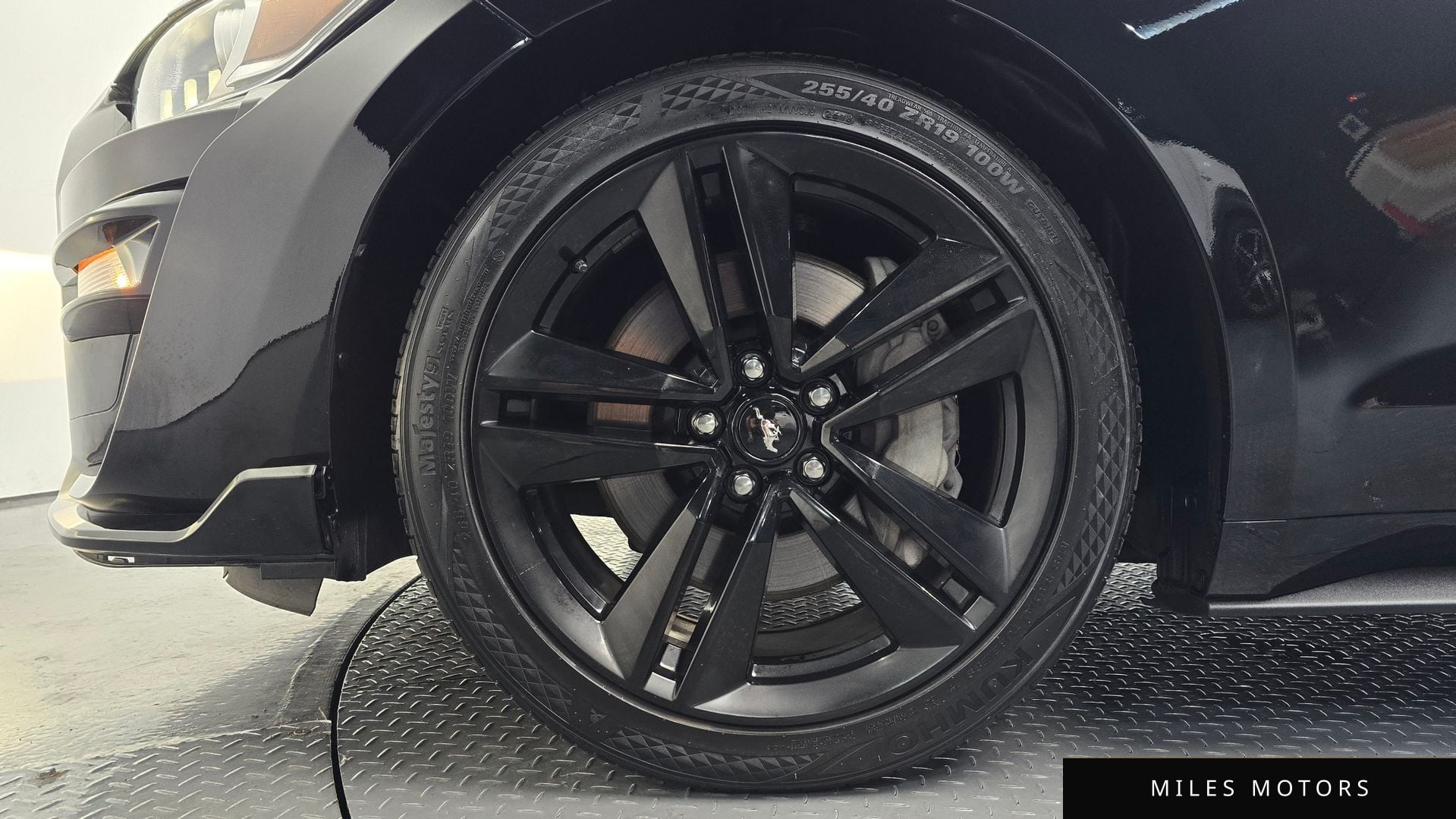 Ford Mustang 2017 — миниатюра 5