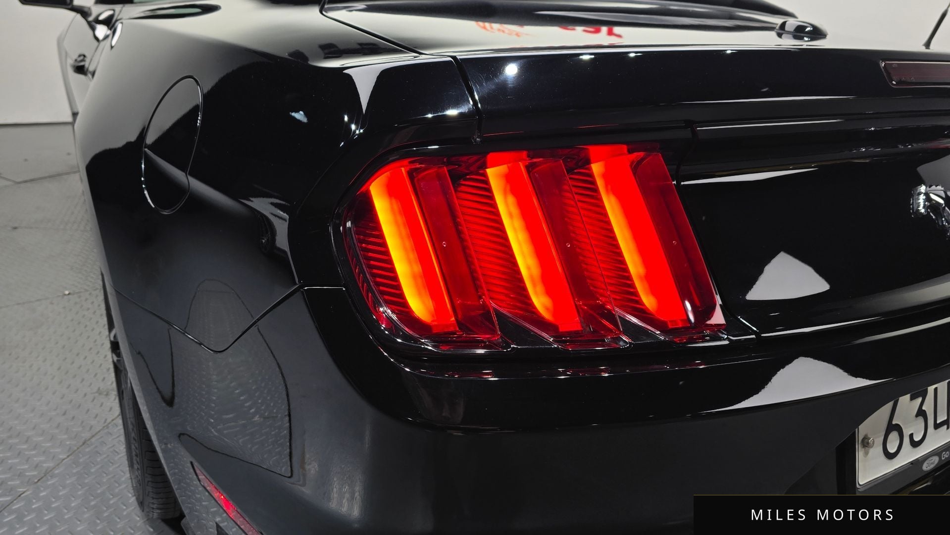 Ford Mustang 2017 — миниатюра 9