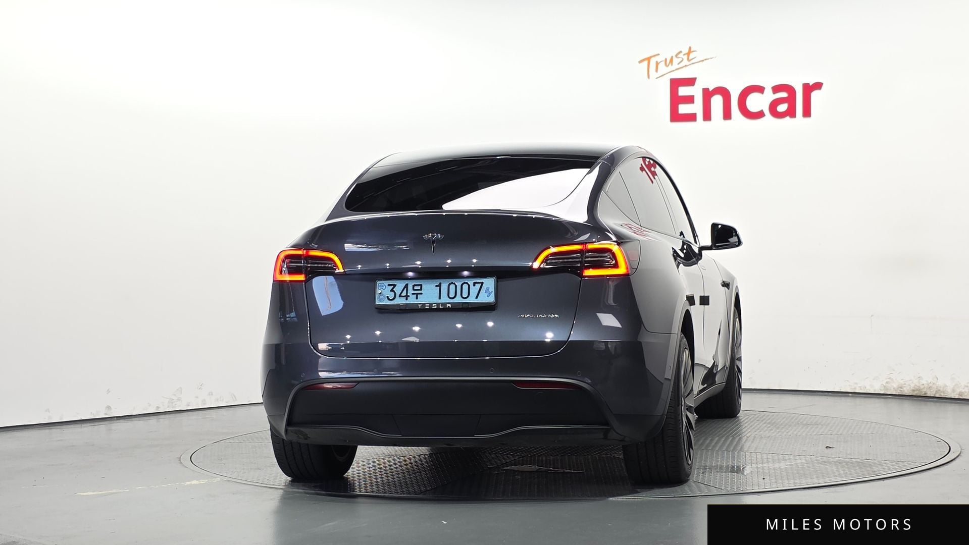 Tesla Model Y 2022 — миниатюра 4