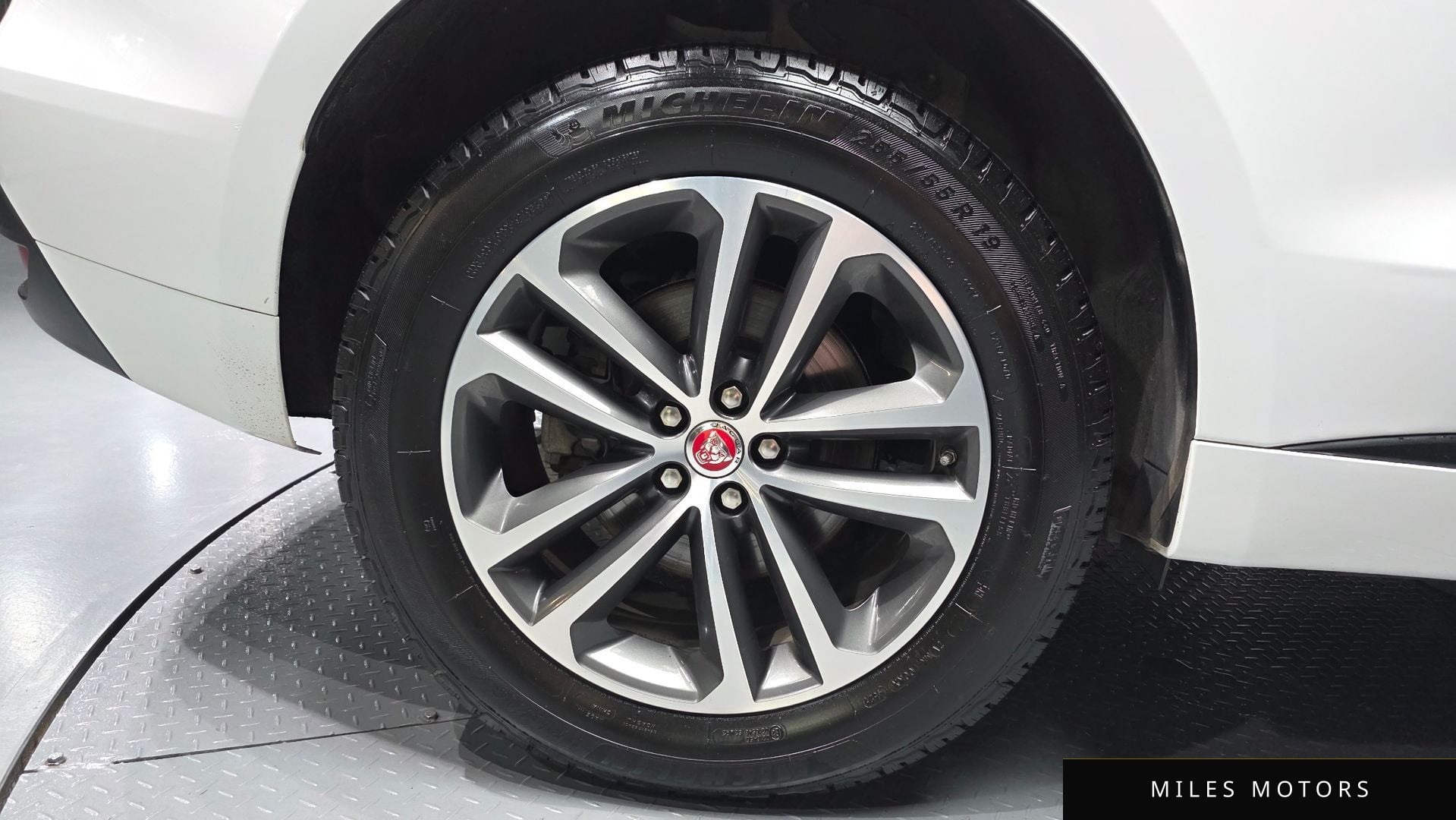 Jaguar F-PACE 2019 — миниатюра 5