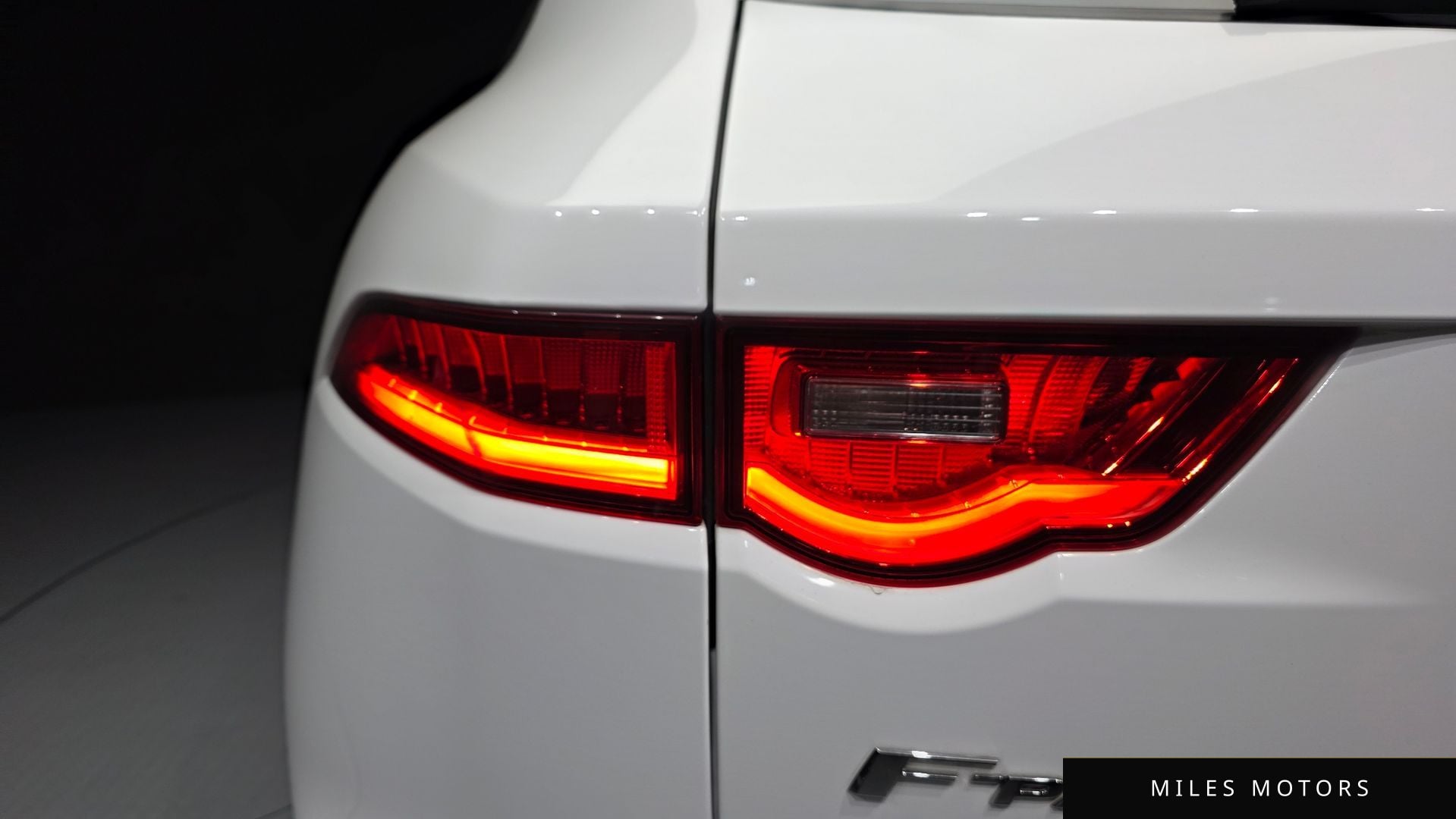 Jaguar F-PACE 2019 — миниатюра 9