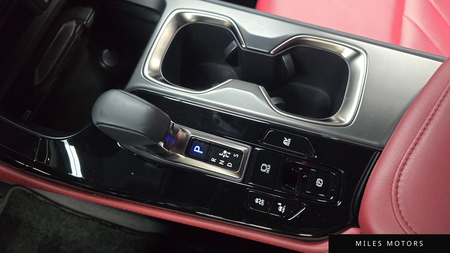 Лексус NX350h 2023 — миниатюра 12