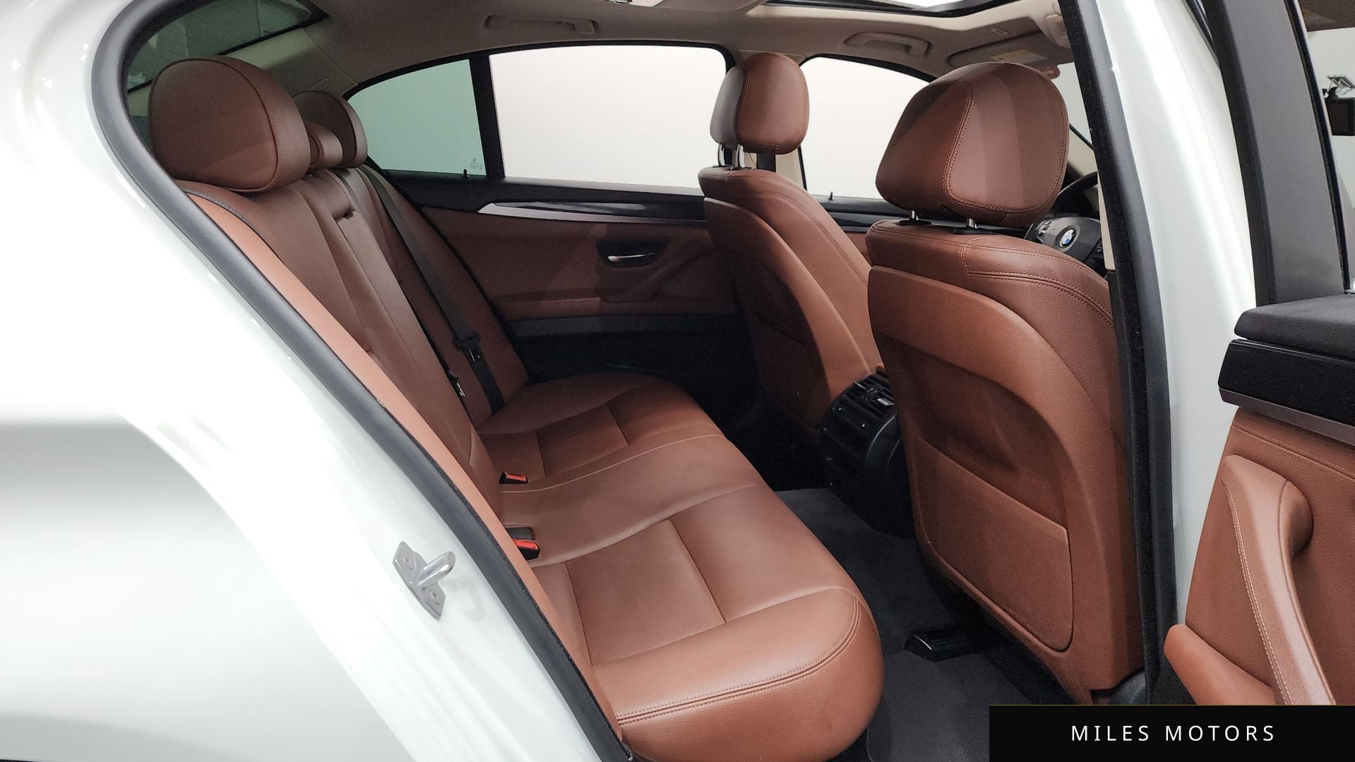 BMW 5 Series (F10) 2014 — миниатюра 11