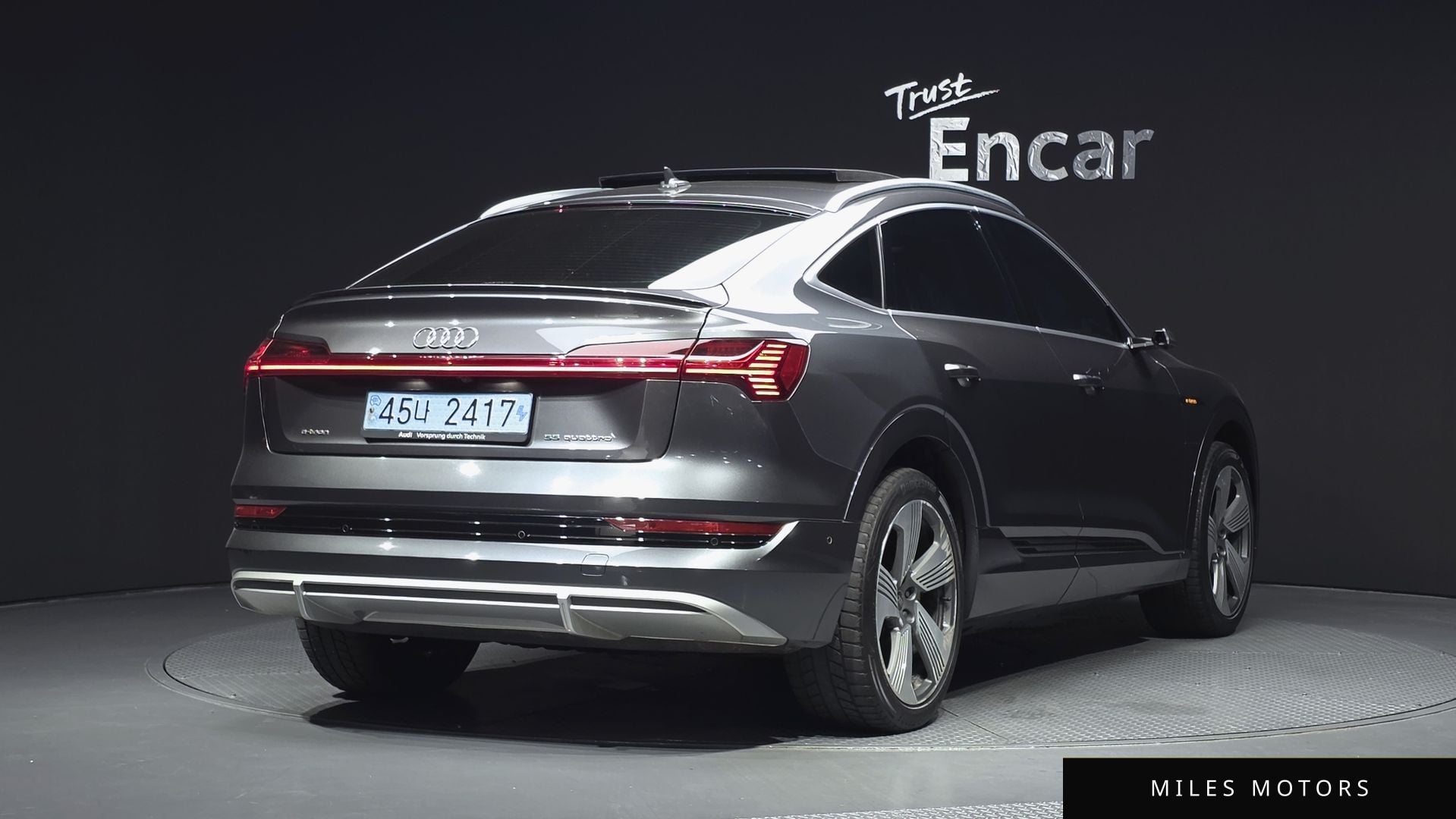 Audi e-tron 2022 — миниатюра 2