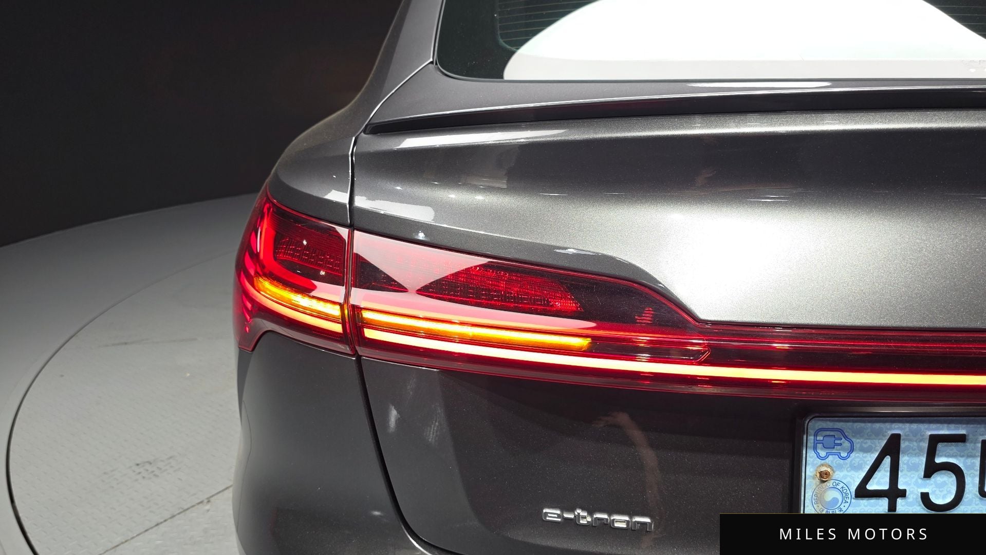 Audi e-tron 2022 — миниатюра 9