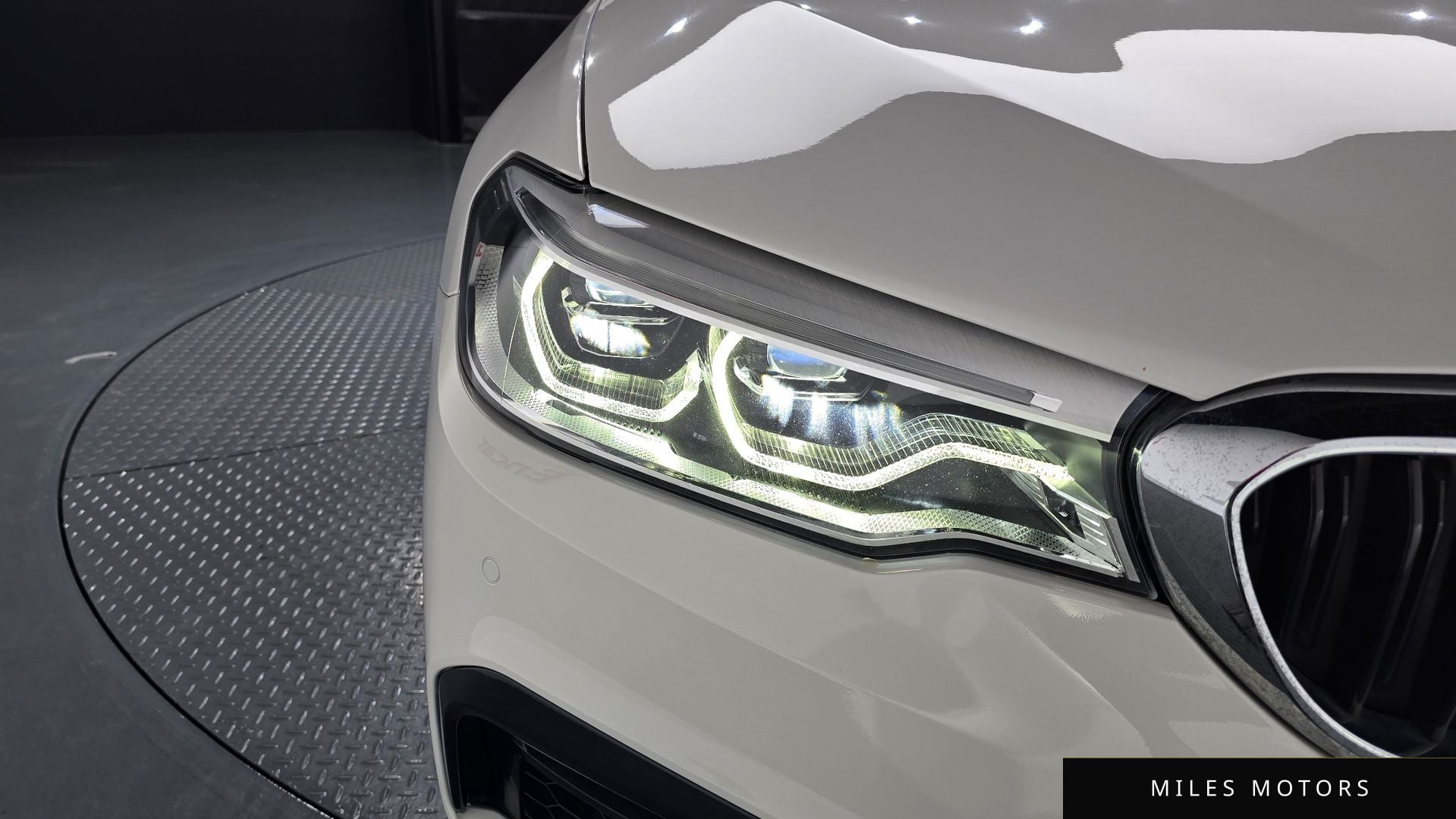 BMW 5 Series (G30) 2020 — миниатюра 8