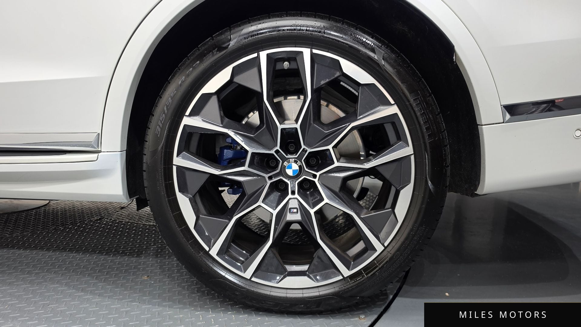 BMW X7 (G07) 2025 — миниатюра 7