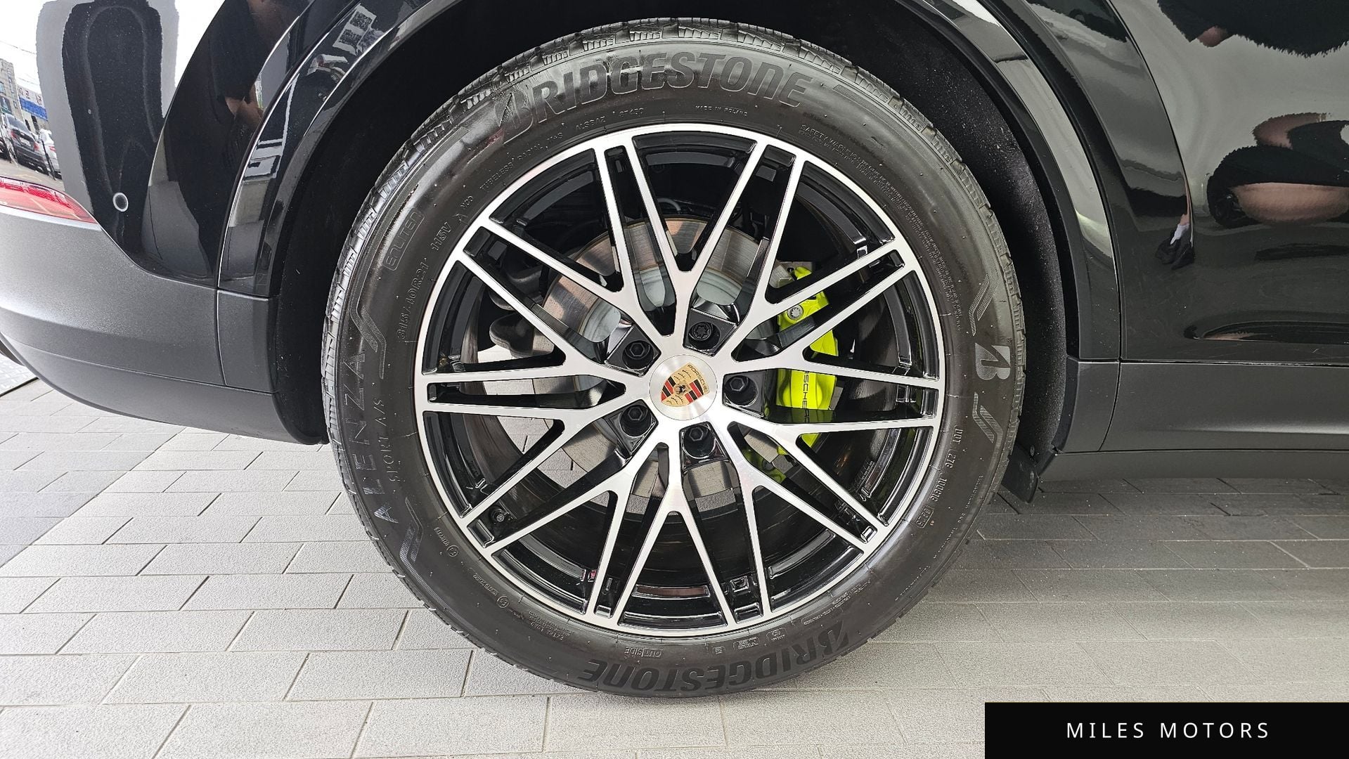 Porsche Cayenne 2025 — миниатюра 5