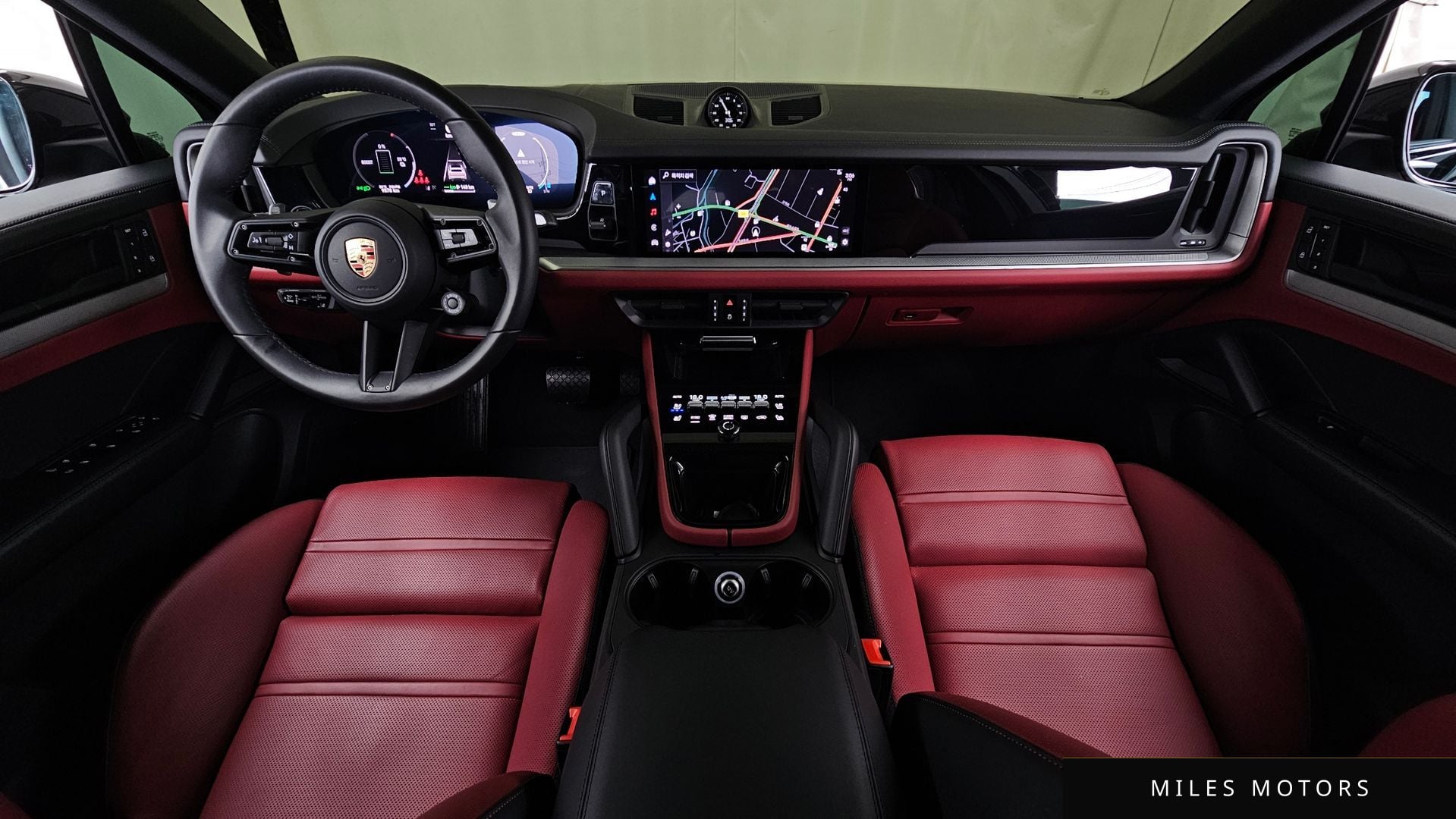 Porsche Cayenne 2025 — миниатюра 10
