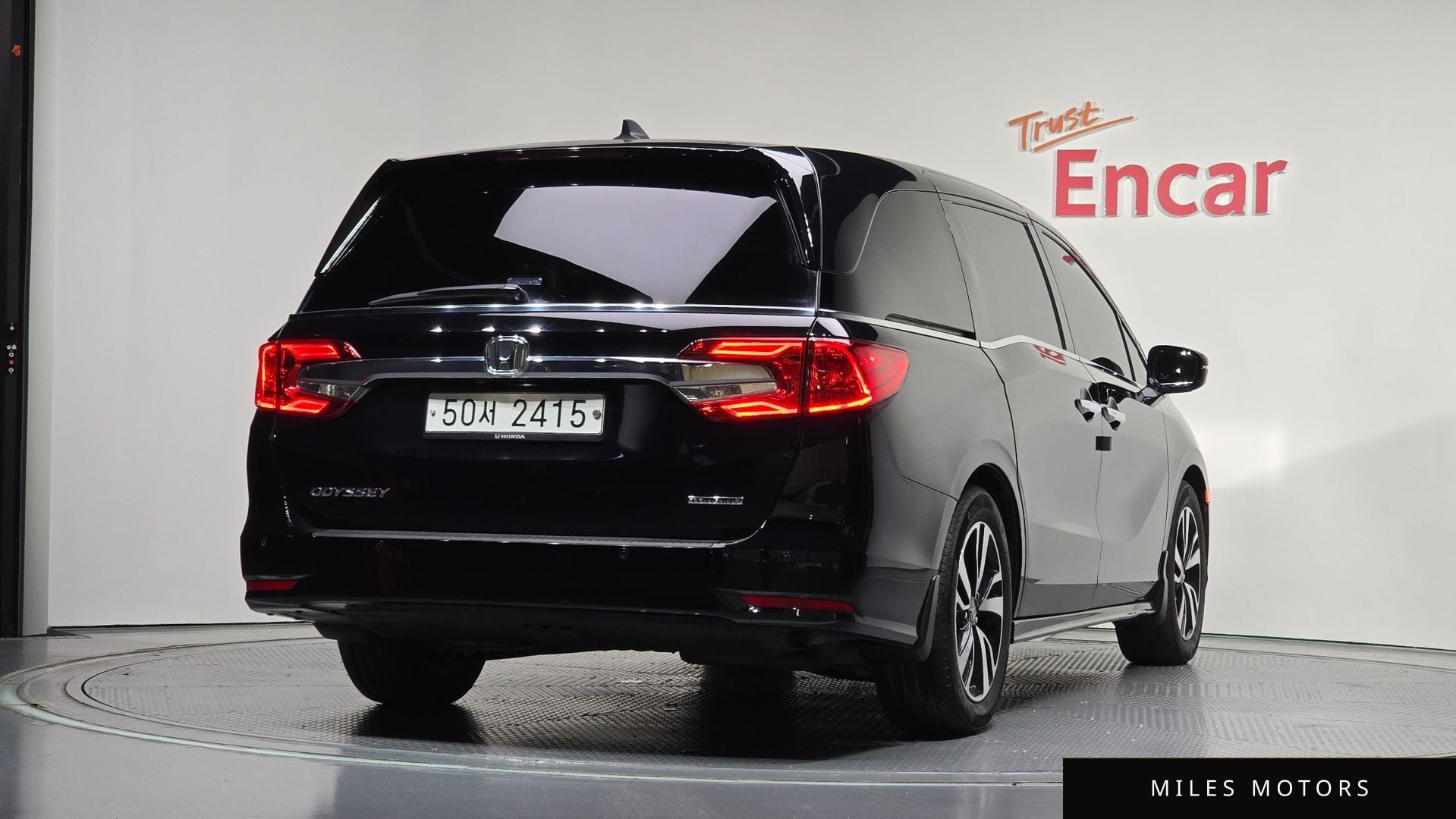 Honda Odyssey 2018 — миниатюра 2