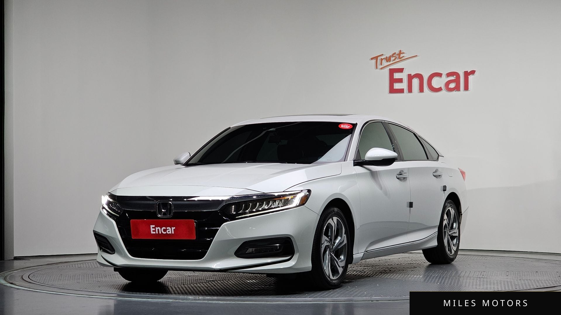 Honda Accord 2019 — фото 1 из 12
