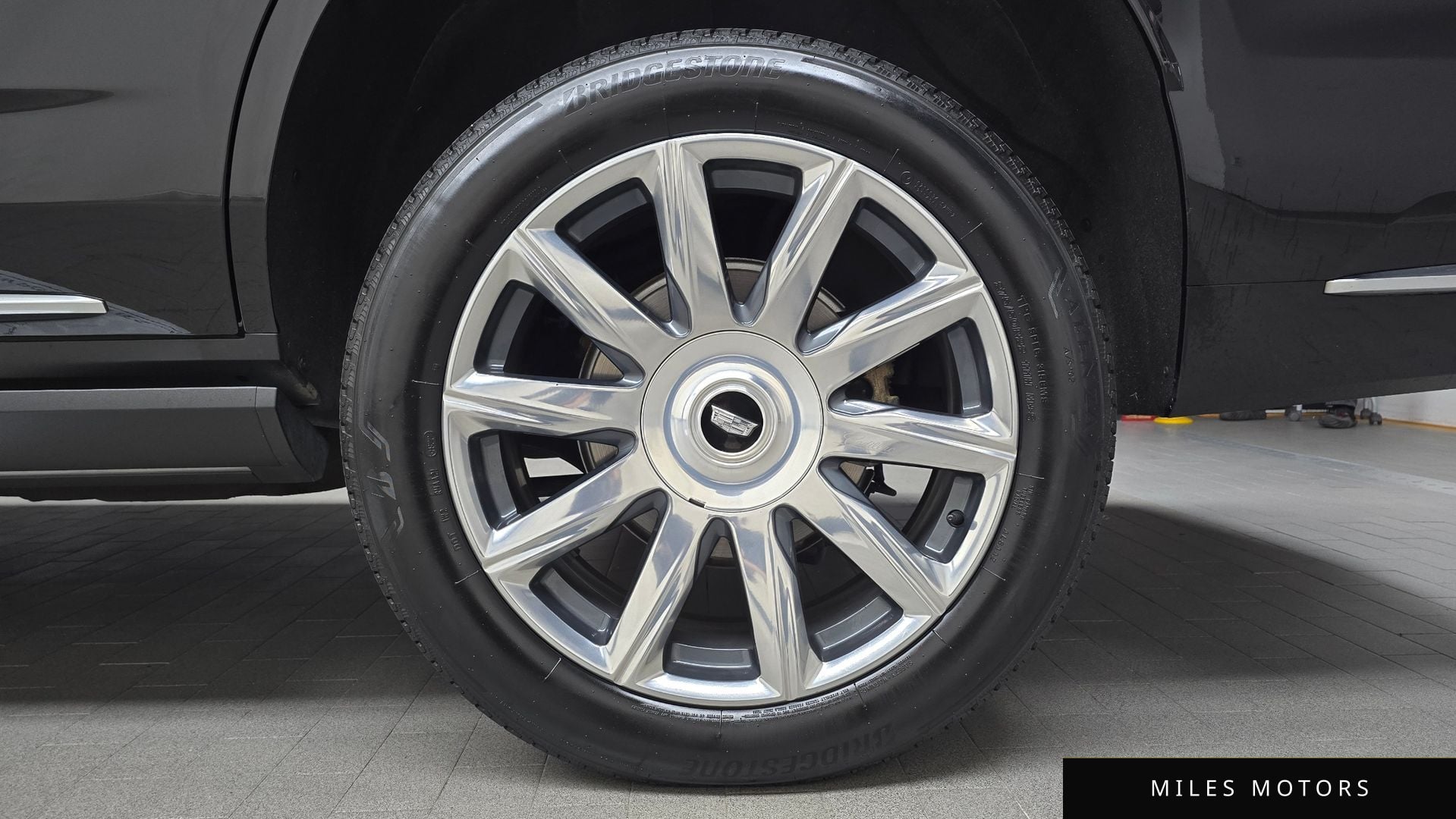 Cadillac Escalade 2023 — миниатюра 7