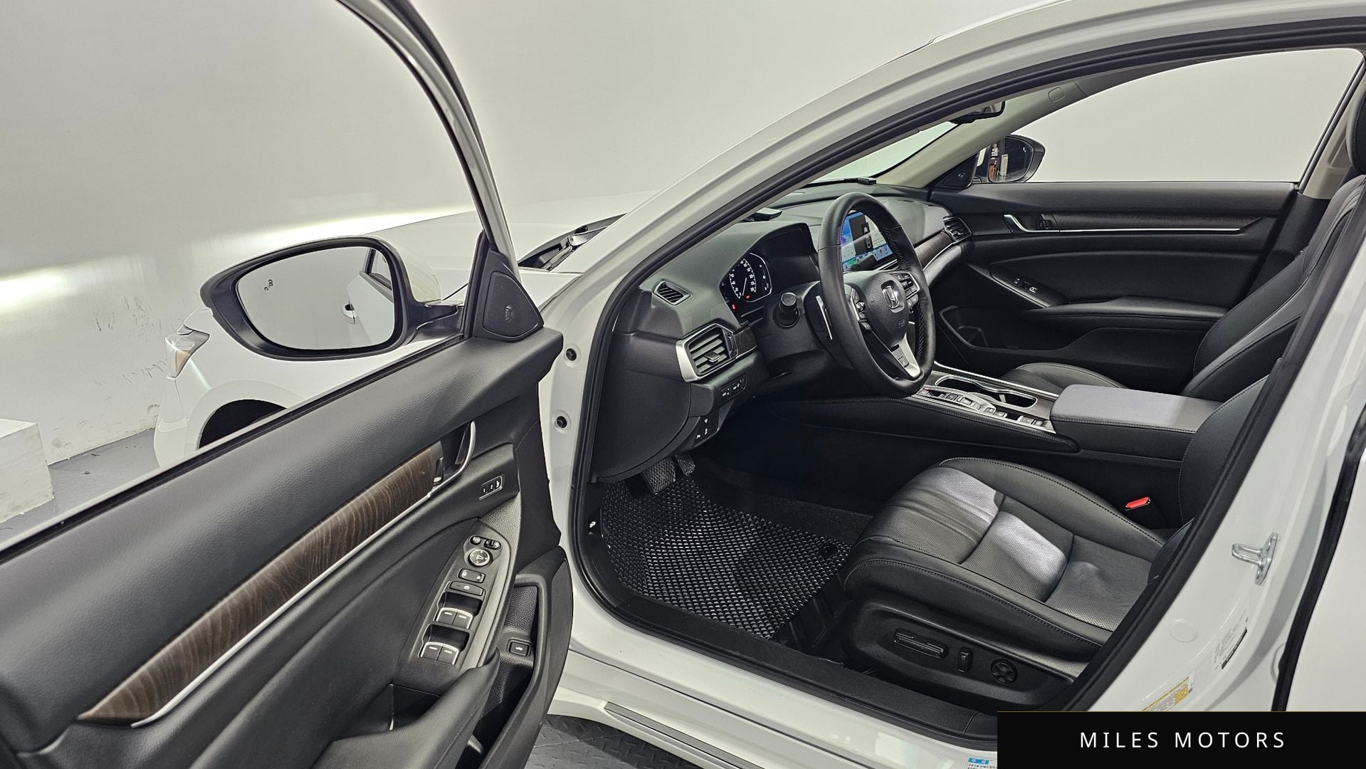 Honda Accord 2022 — миниатюра 10
