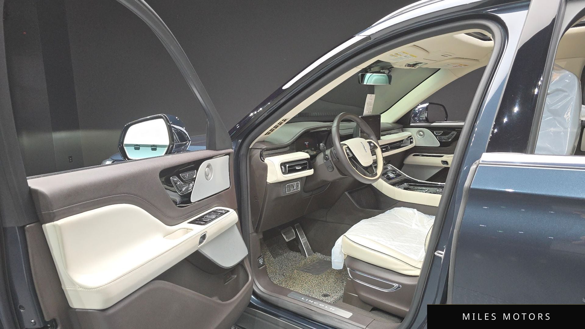 Lincoln Aviator 2020 — миниатюра 10