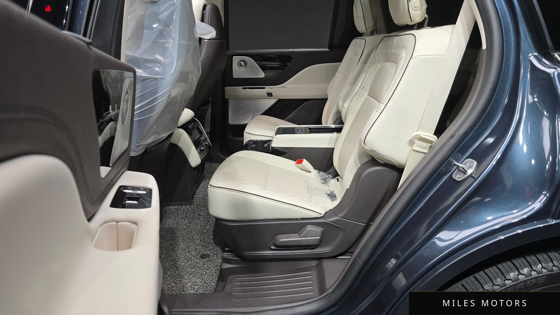Lincoln Aviator 2020 — миниатюра 12