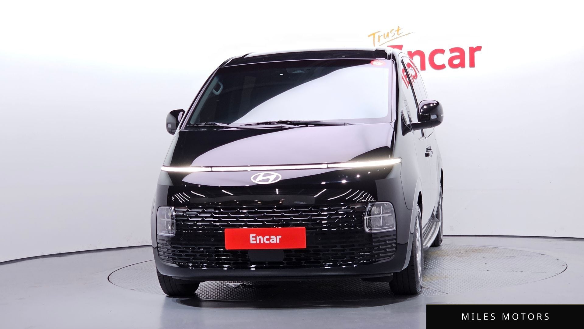 Hyundai Staria 2025 — миниатюра 3