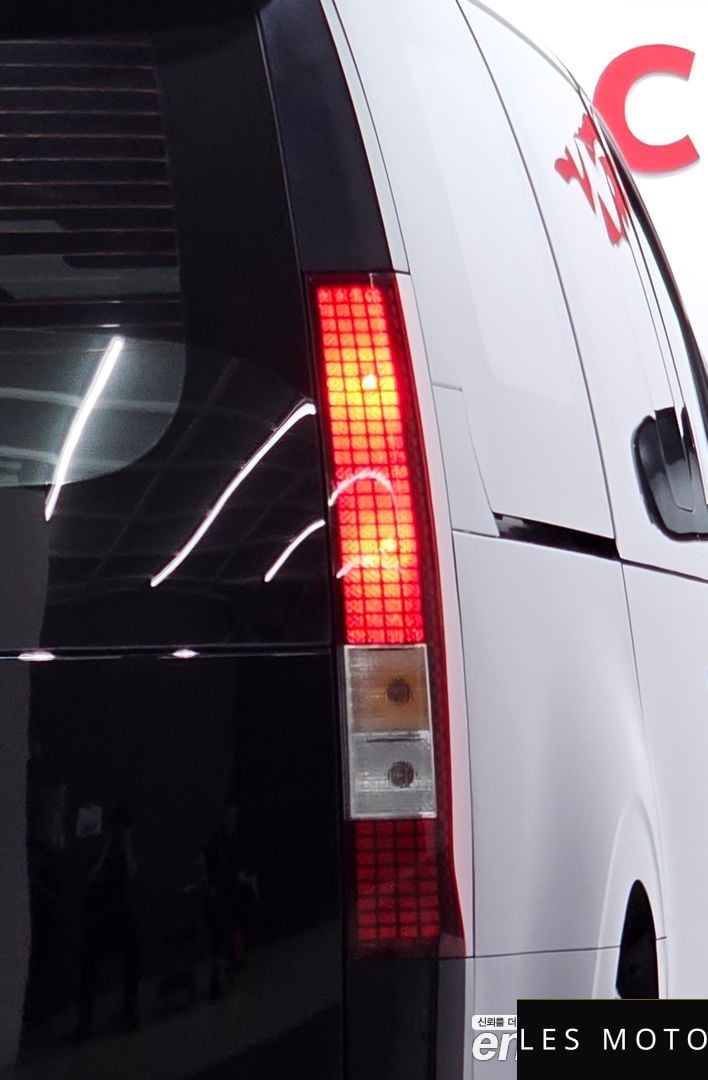 Hyundai Staria 2025 — миниатюра 4