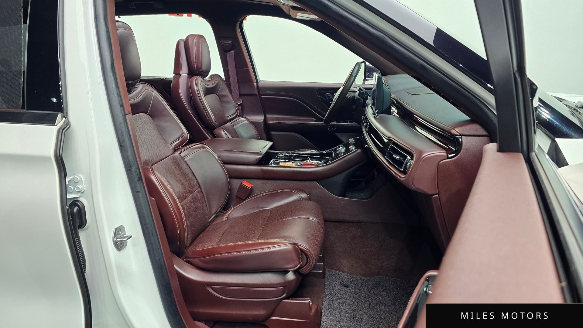 Lincoln Aviator 2021 — миниатюра 12