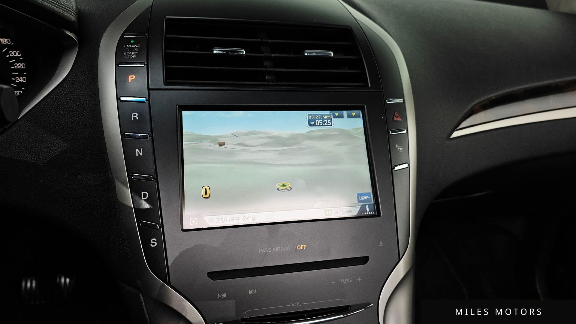 Lincoln MKZ 2014 — миниатюра 12